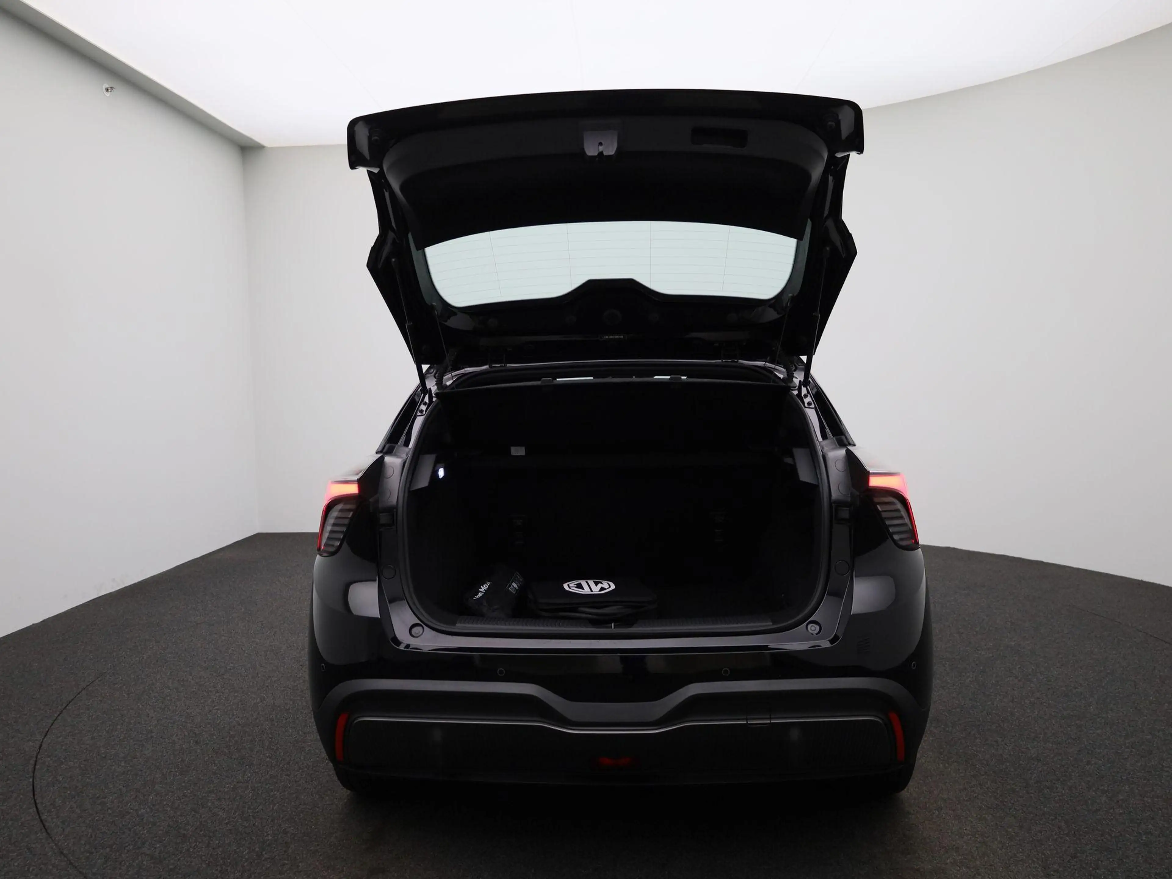MG MG4 Electric Standard 51 kWh WLTP 320 KM | Apple Carpl — photo 11