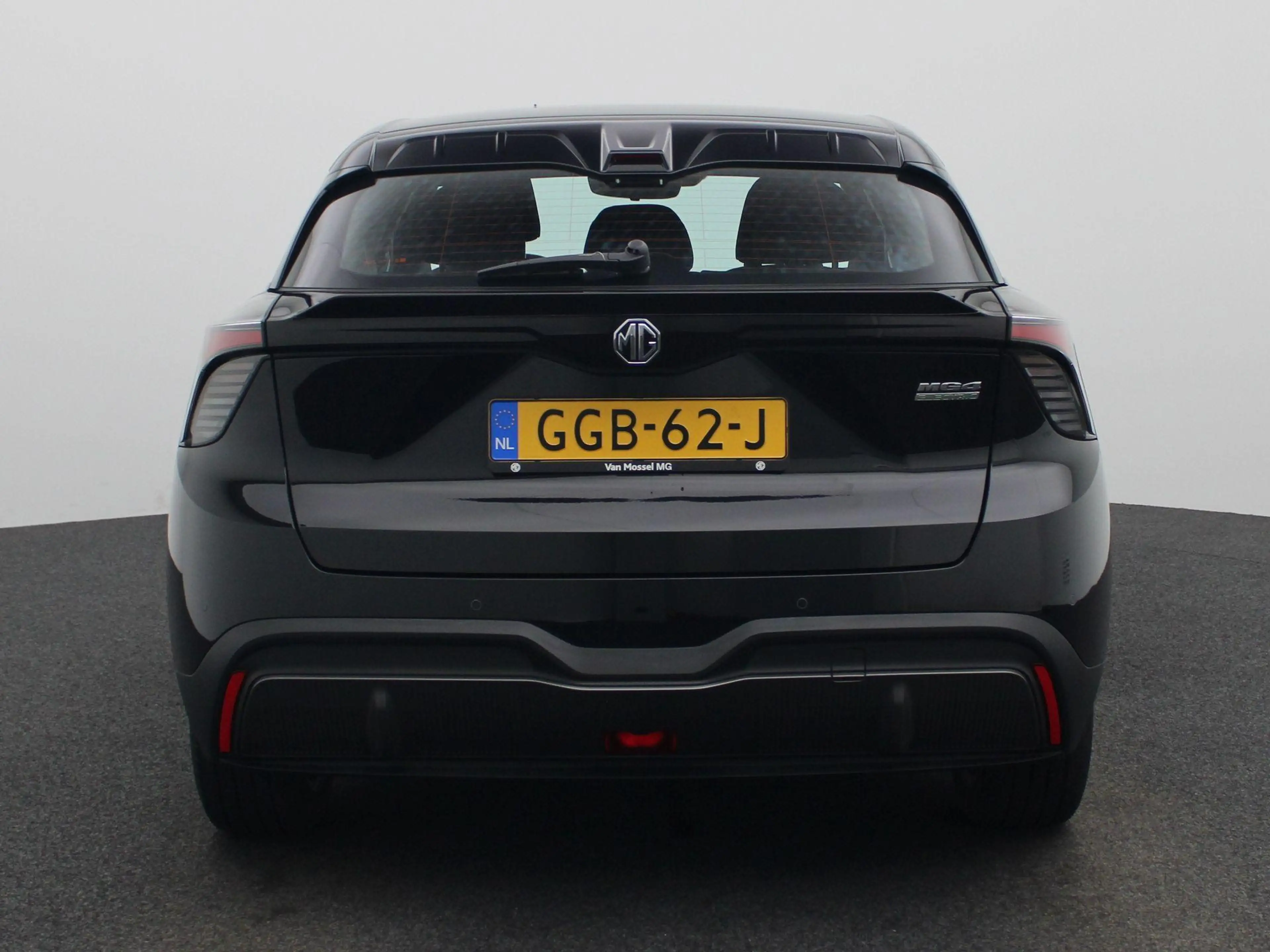 MG MG4 Electric Standard 51 kWh WLTP 320 KM | Apple Carpl — photo 5