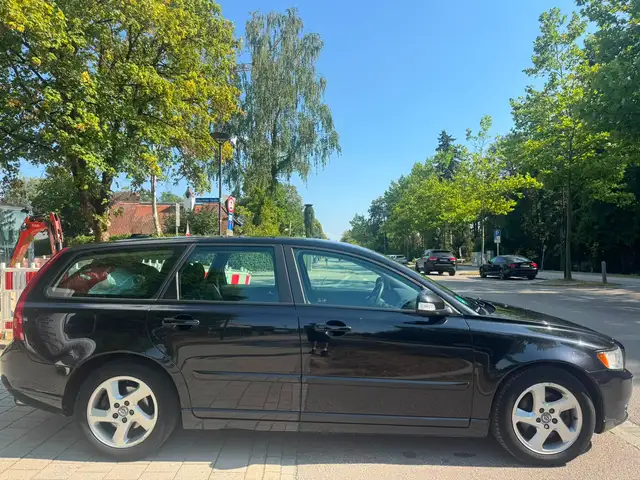 Volvo V50 view 6