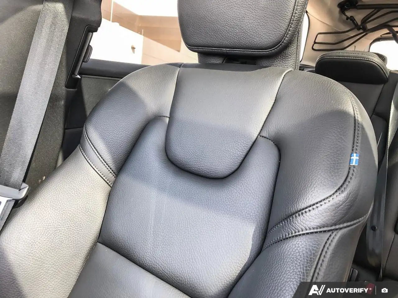 Volvo XC60 снимка Volvo XC60