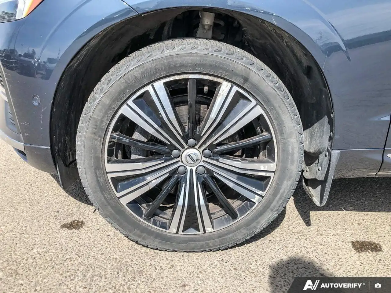 Volvo XC60 снимка Volvo XC60