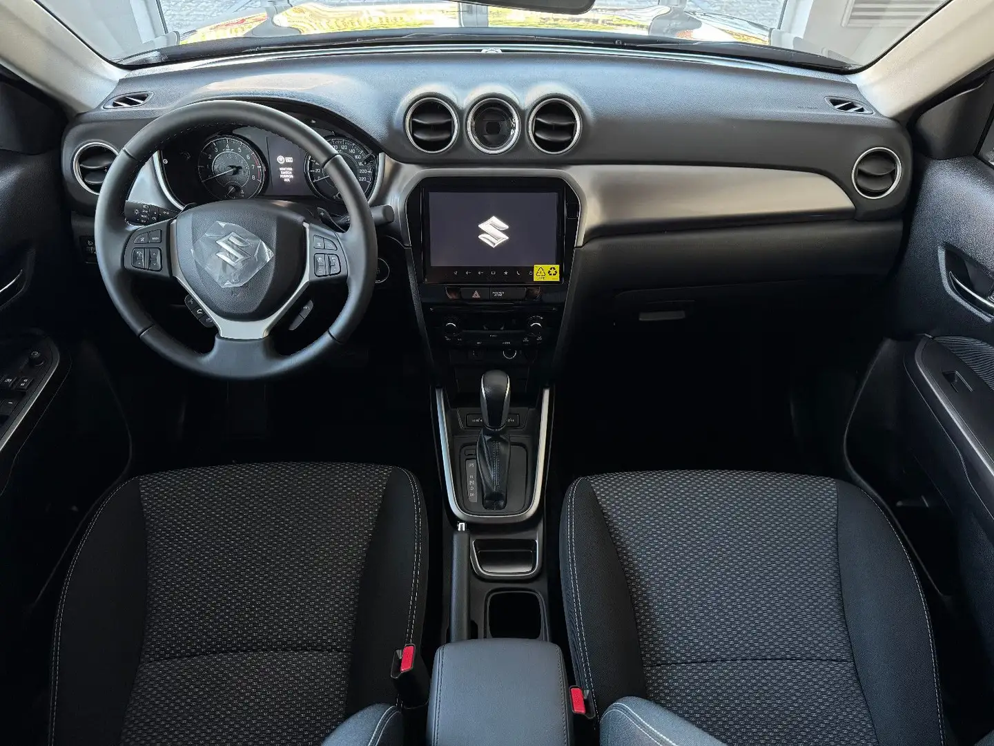 Suzuki Vitara 1.4 Boosterjet Comfort Automatik | Kamera Grau - 2