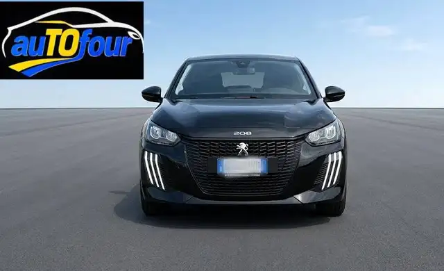 Peugeot 208 view 2