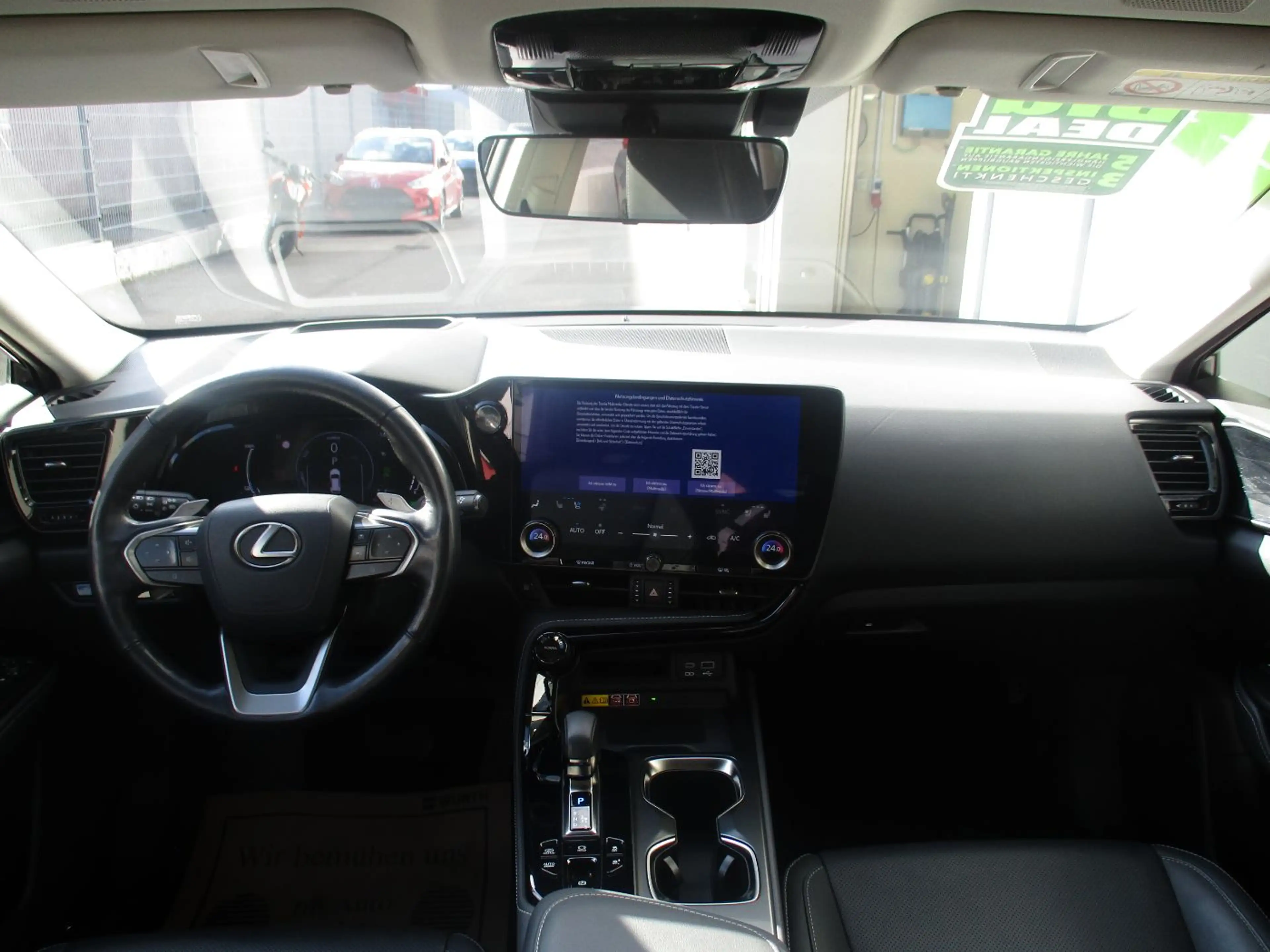 Lexus NX 450h+ PHEV Executive Interieur- & Techpaket — photo 13