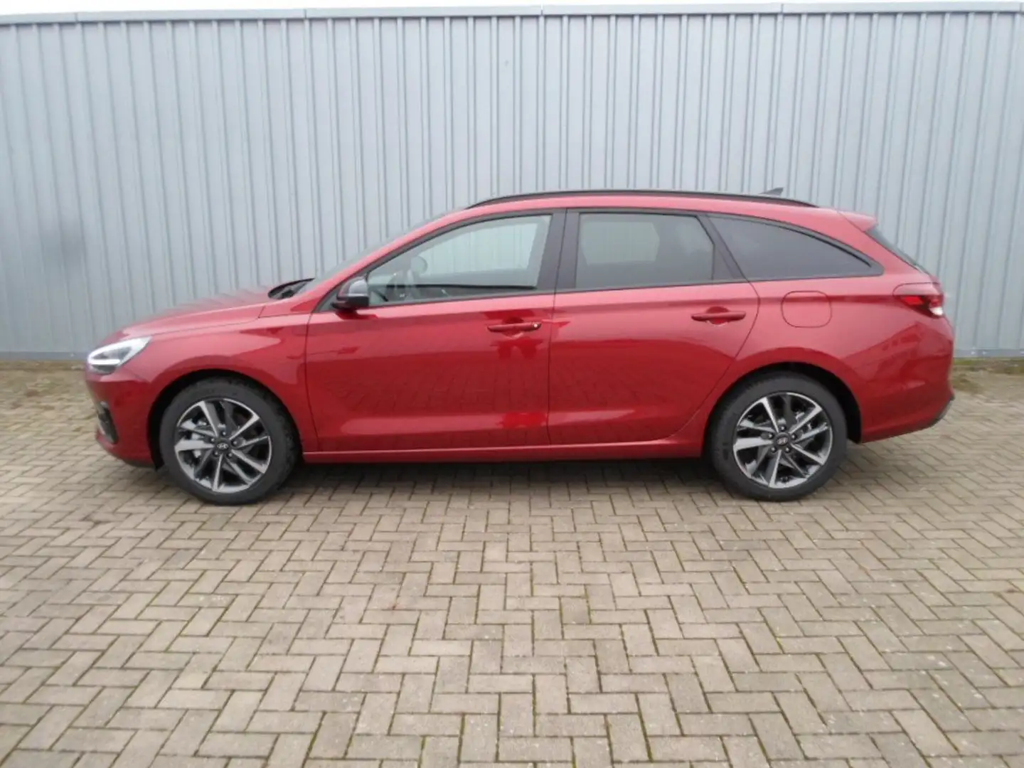 Hyundai i30 cw 1.0 T-GDI 7-DCT Advantage Rouge - 2