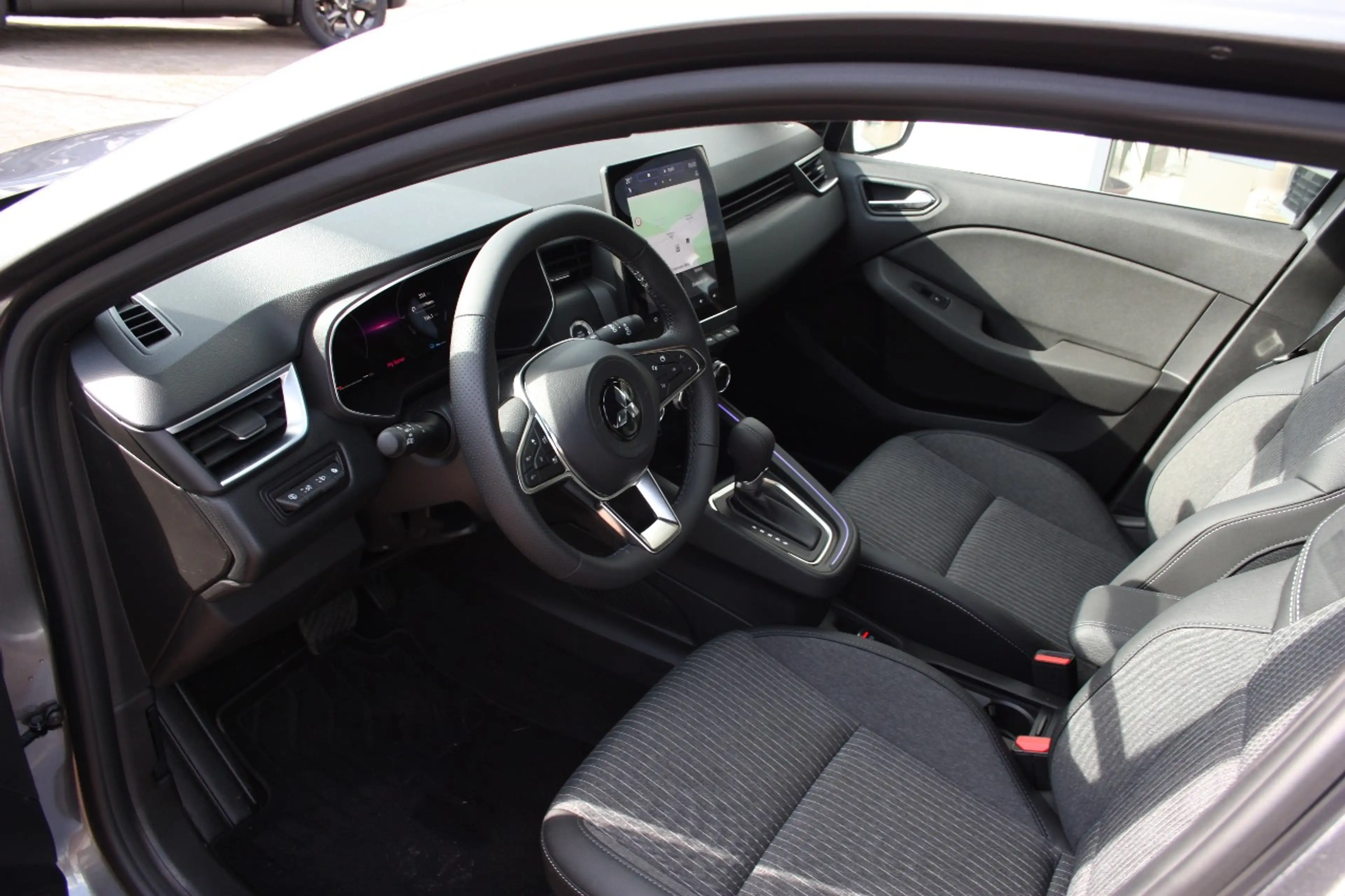 Mitsubishi Colt TOP Hybrid, OZ Felge,Tieferlegung, LED,360° — photo 9