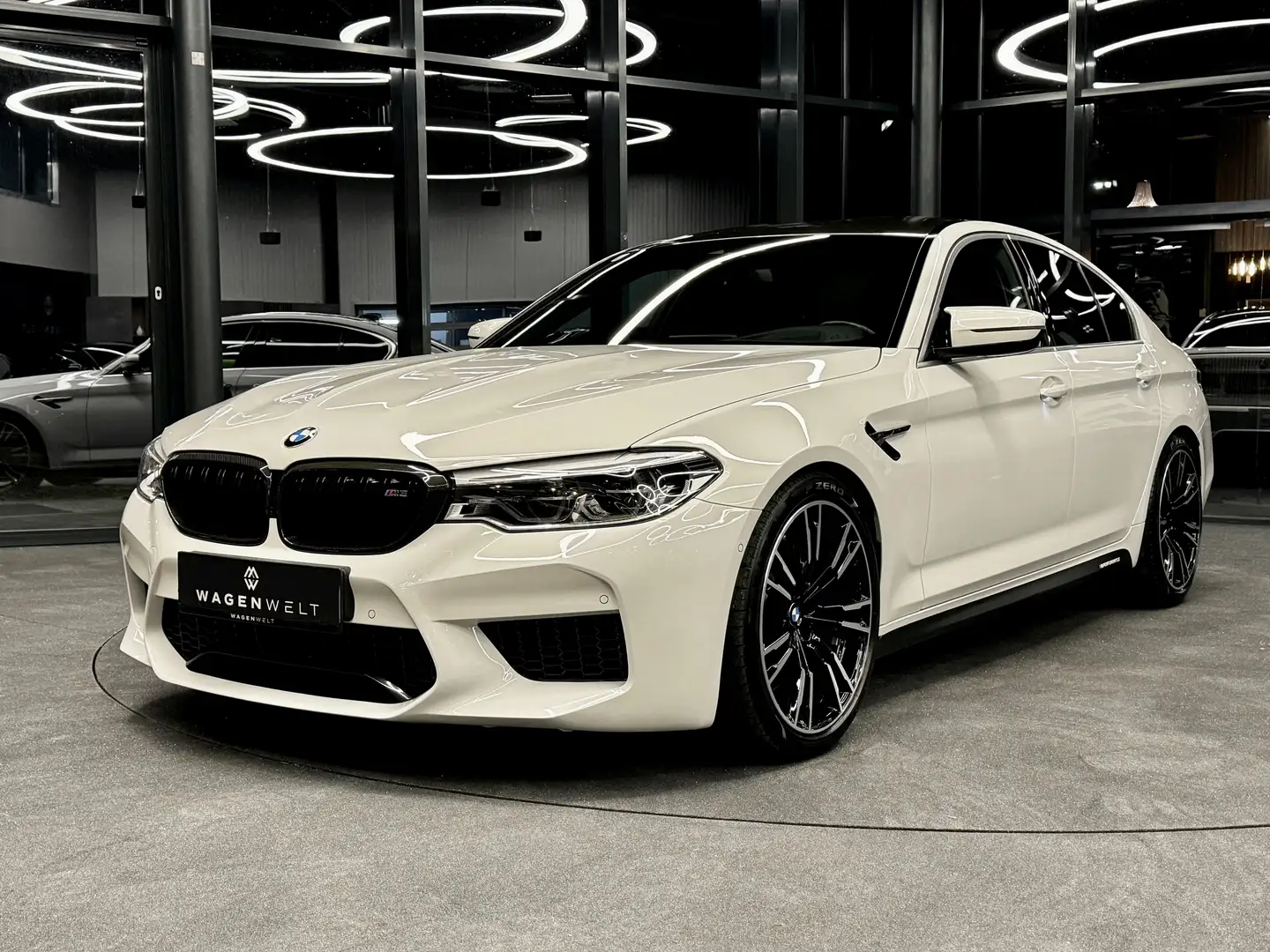 BMW M5 , Soft Close, H&K Sound, Sitzbelüftung, DAB Blanco - 2