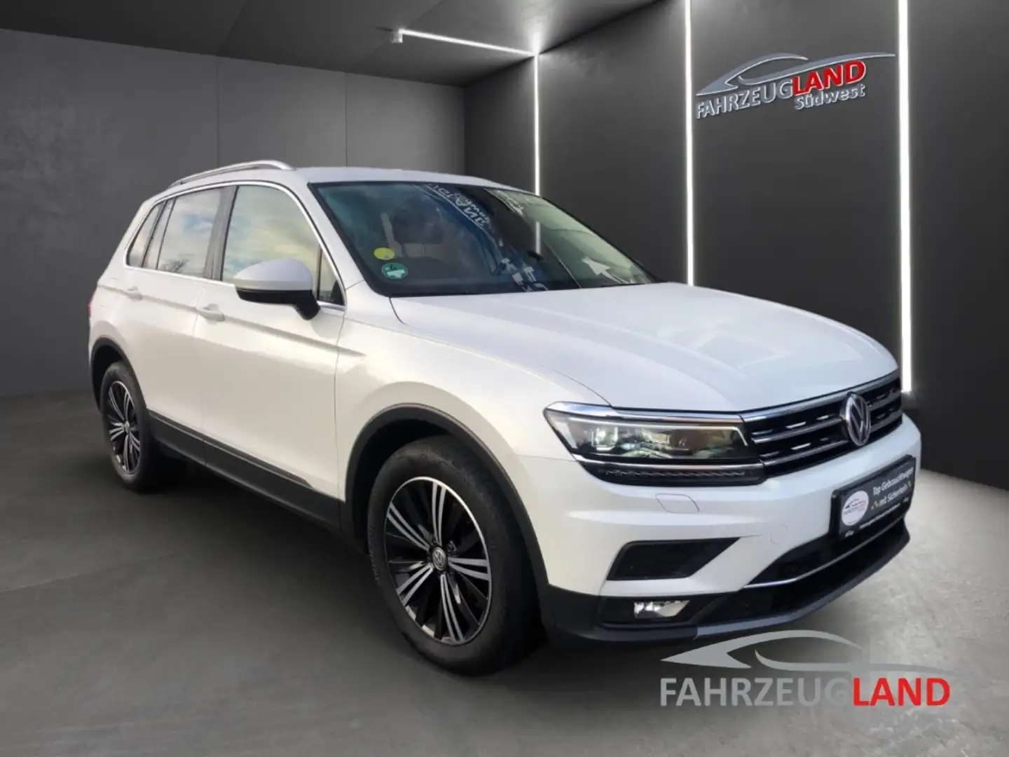 Volkswagen Tiguan Highline DSG Navi Komfortsitze 3-Zonenklima SHZ PD Blanc - 2