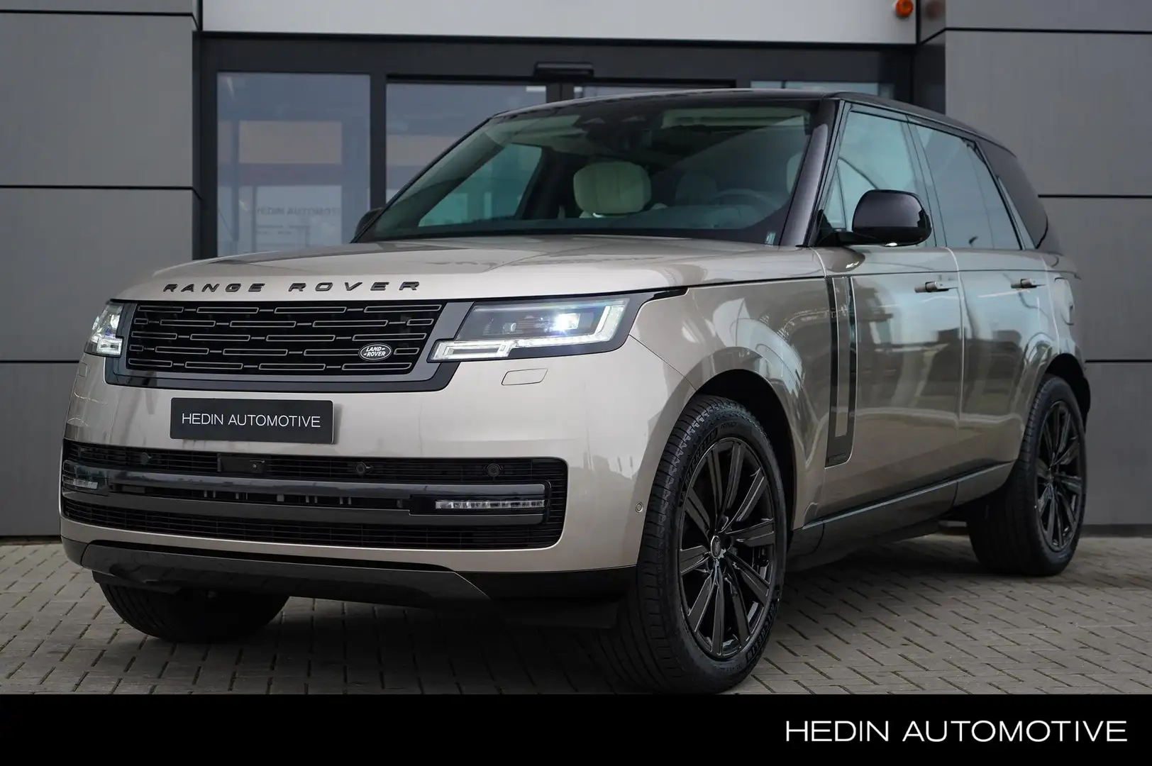Land Rover Range Rover P460e Autobiography PHEV | Batumi Gold | Rear Seat - 1