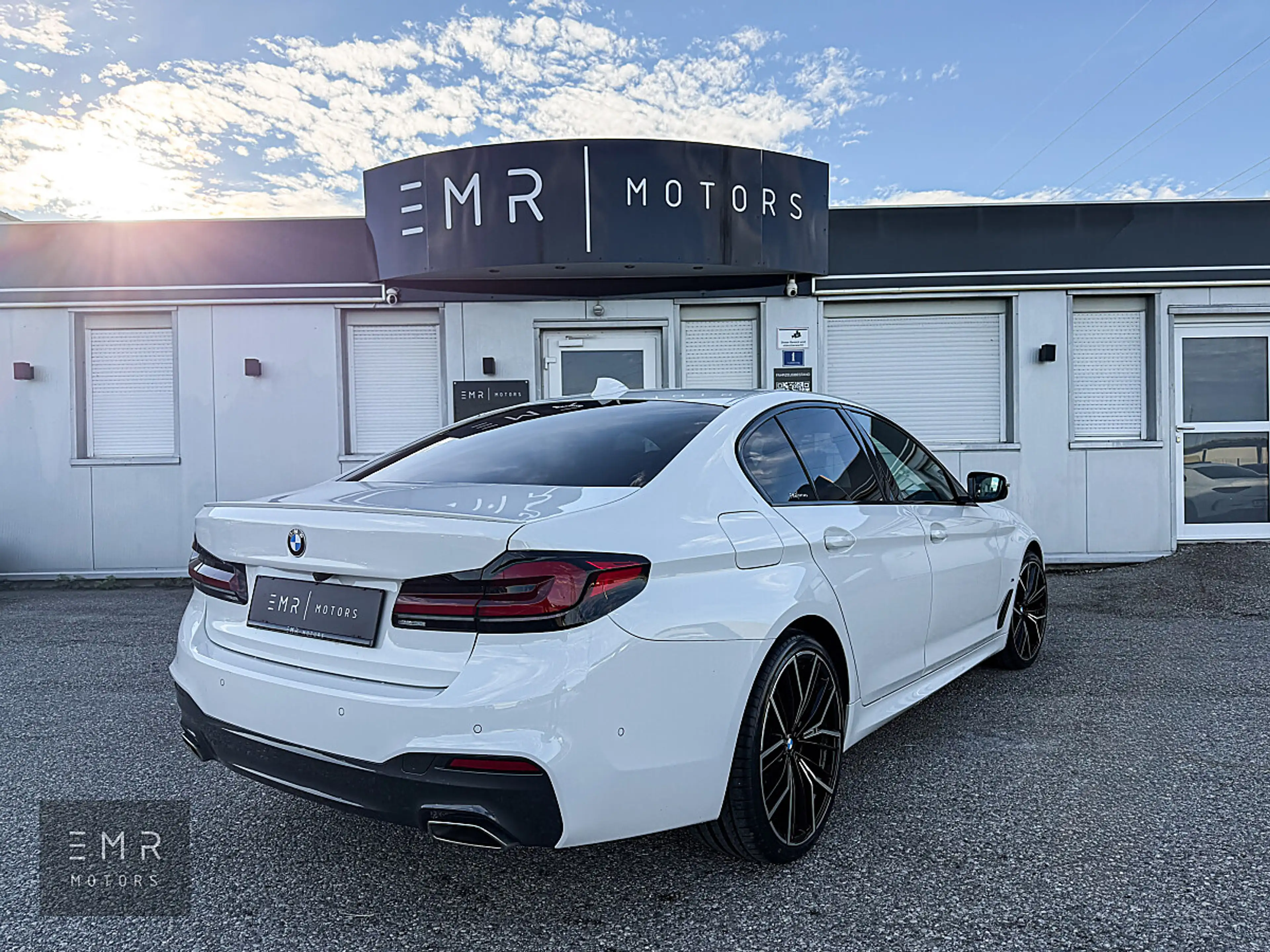 BMW 530 e M-SPORTPAKET, ADAPTIVE LED, ACC, KEYLESS, DIG... — photo 11