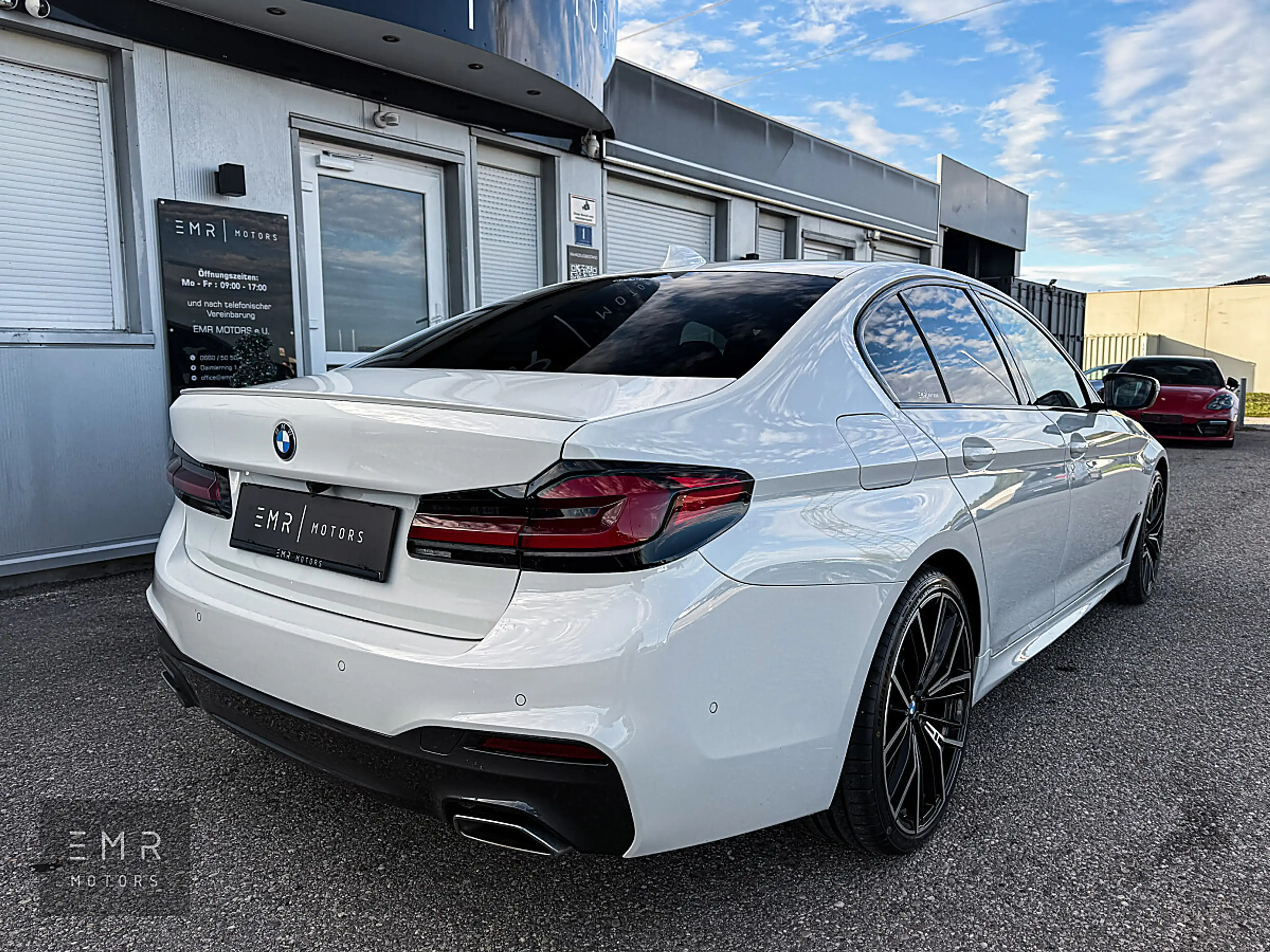 BMW 530 e M-SPORTPAKET, ADAPTIVE LED, ACC, KEYLESS, DIG... — photo 13