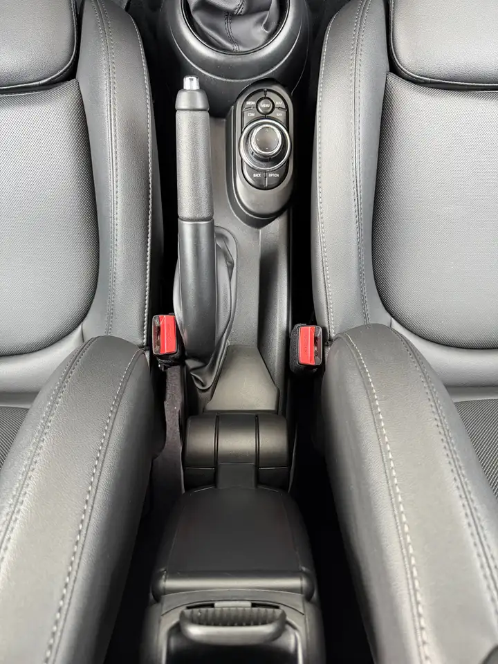 MINI One JCW Pack * CarPlay * Head-Up Display * Comfort Access * Parkeerassistent * Stoelverwarming, миниатюра 17