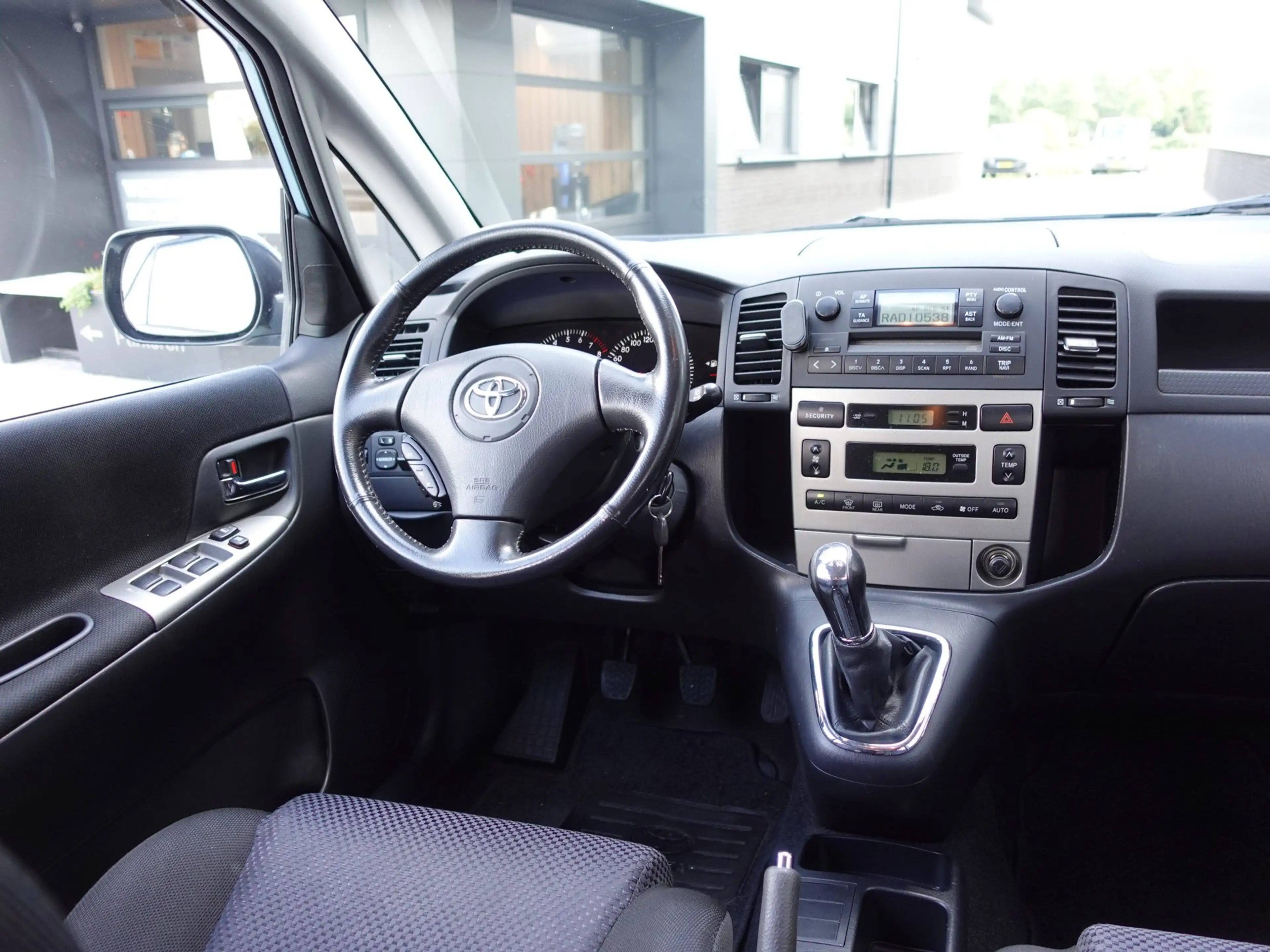 Toyota Corolla Verso 1.8 VVT-i Sol / 140.699 Km — photo 8