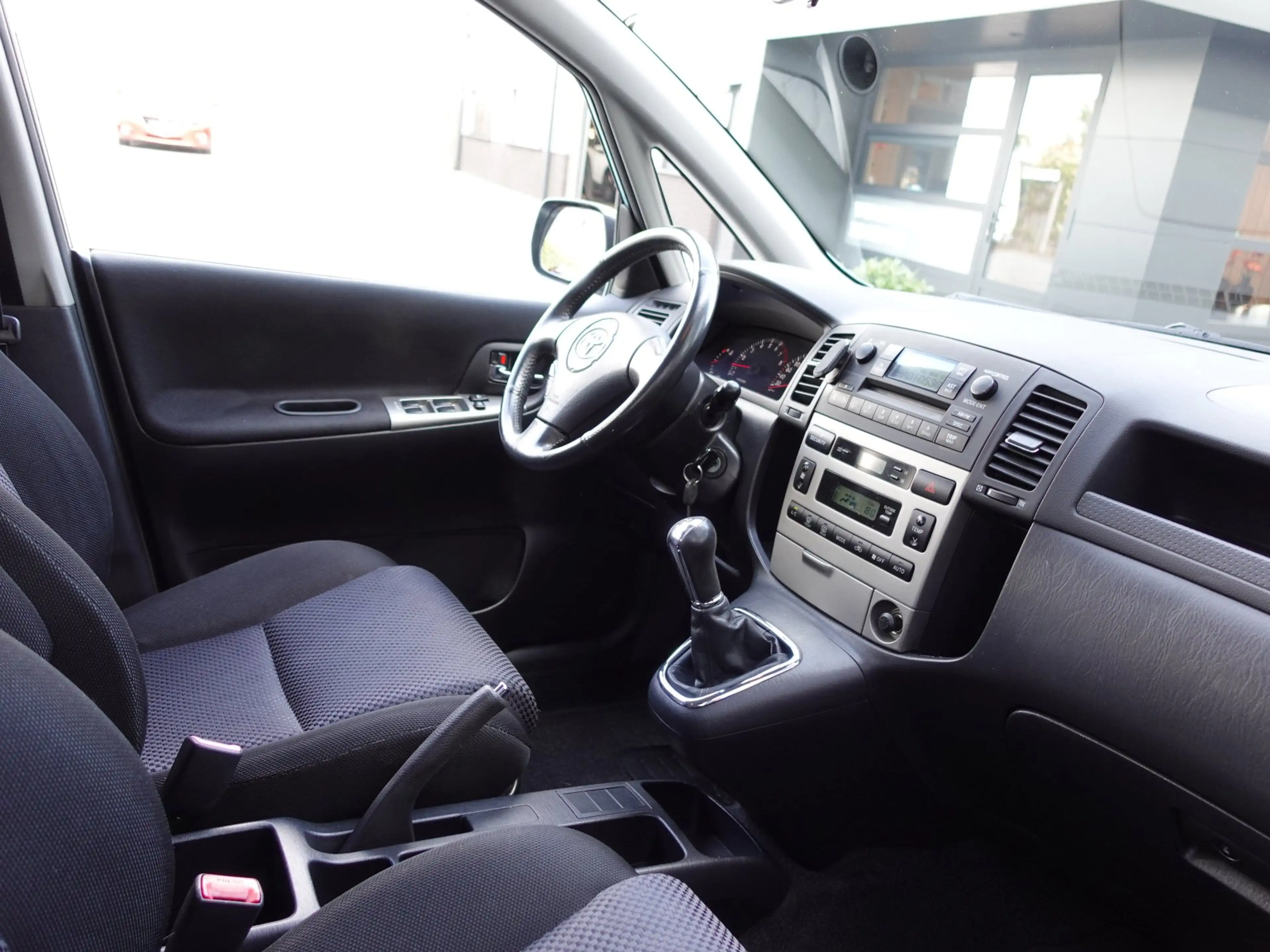 Toyota Corolla Verso 1.8 VVT-i Sol / 140.699 Km — photo 5