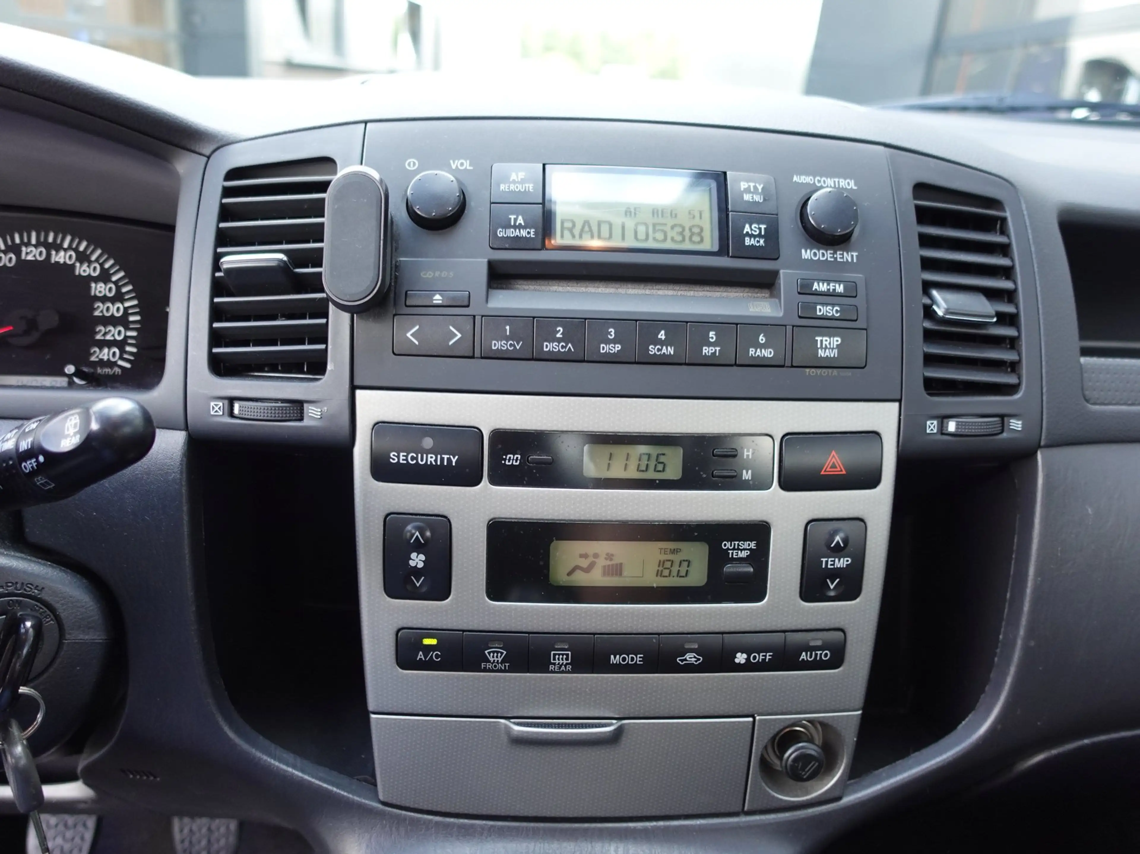 Toyota Corolla Verso 1.8 VVT-i Sol / 140.699 Km — photo 11