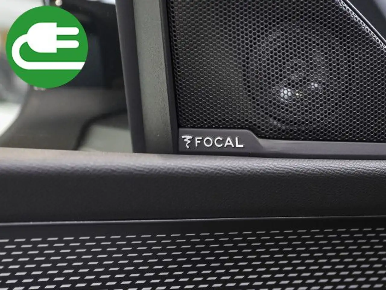 Peugeot 3008 E- GT Bluetooth Navi LED Vollleder Klima 15