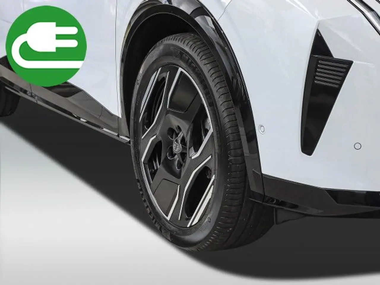 Peugeot 3008 E- GT Bluetooth Navi LED Vollleder Klima 6