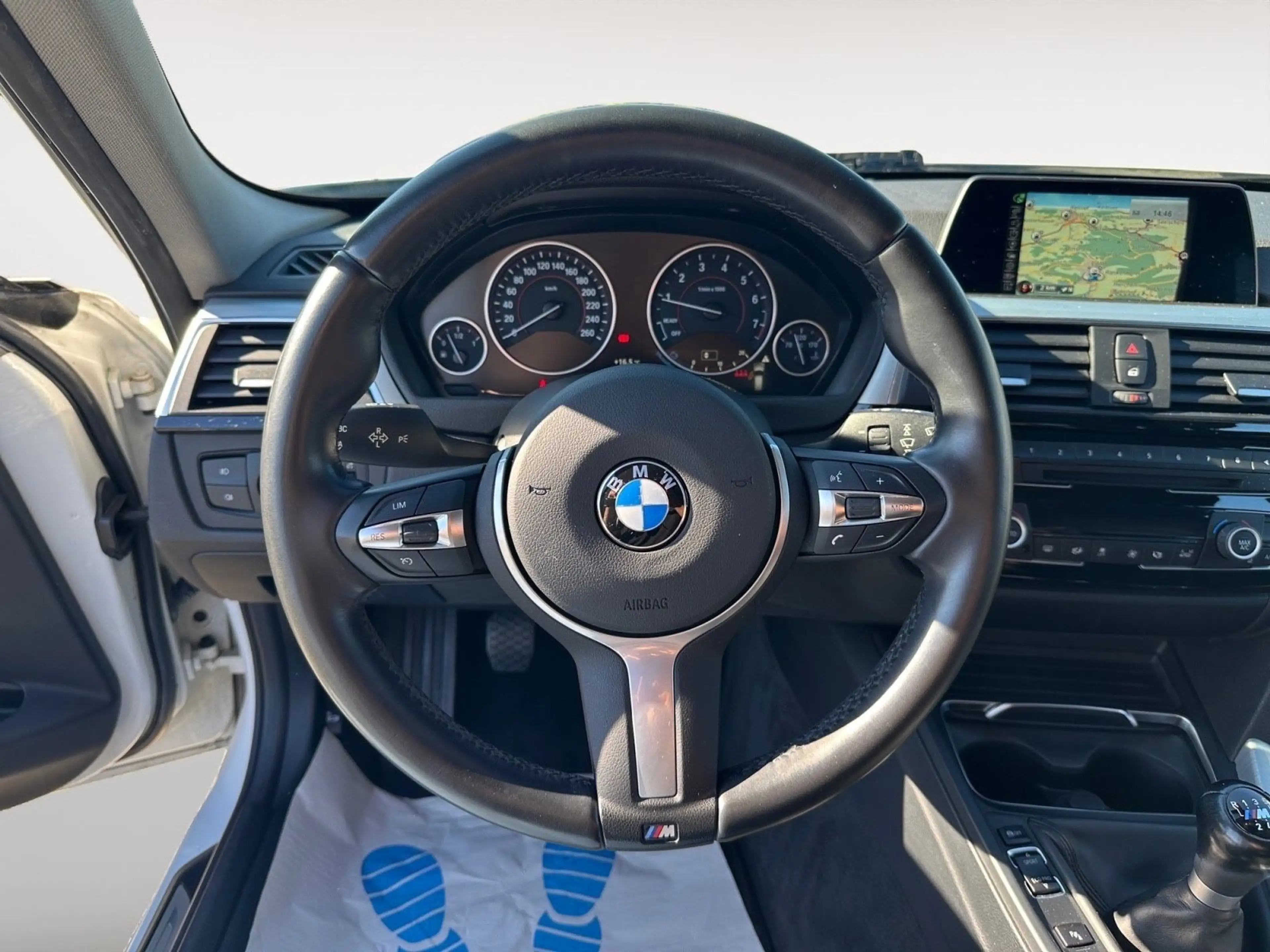 BMW 318 i Touring*M Sport*PDC*GARANTIE* — photo 11