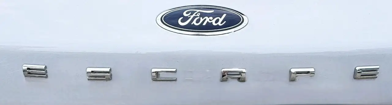 Ford Escape снимка Ford Escape