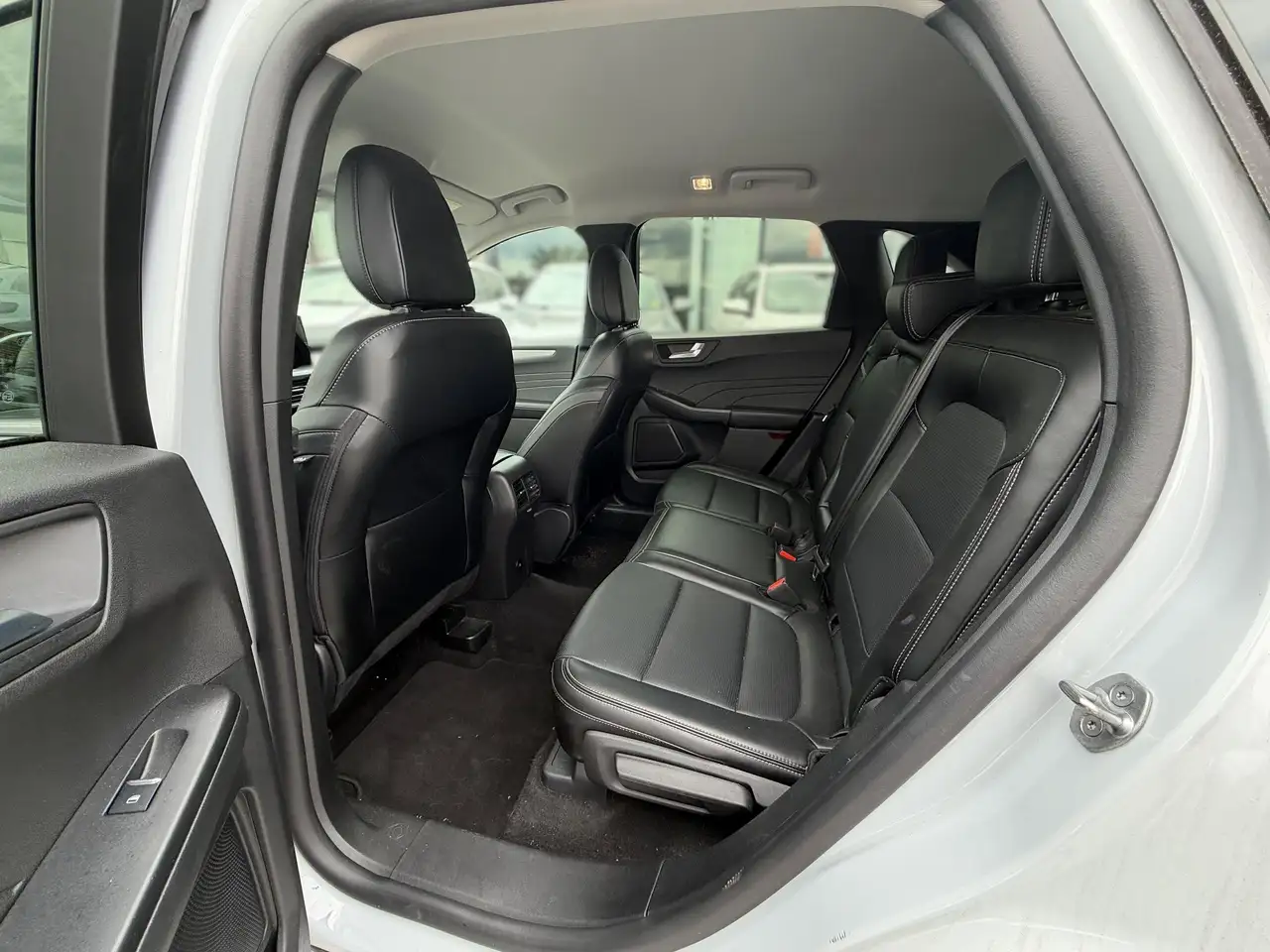 Ford Escape снимка Ford Escape