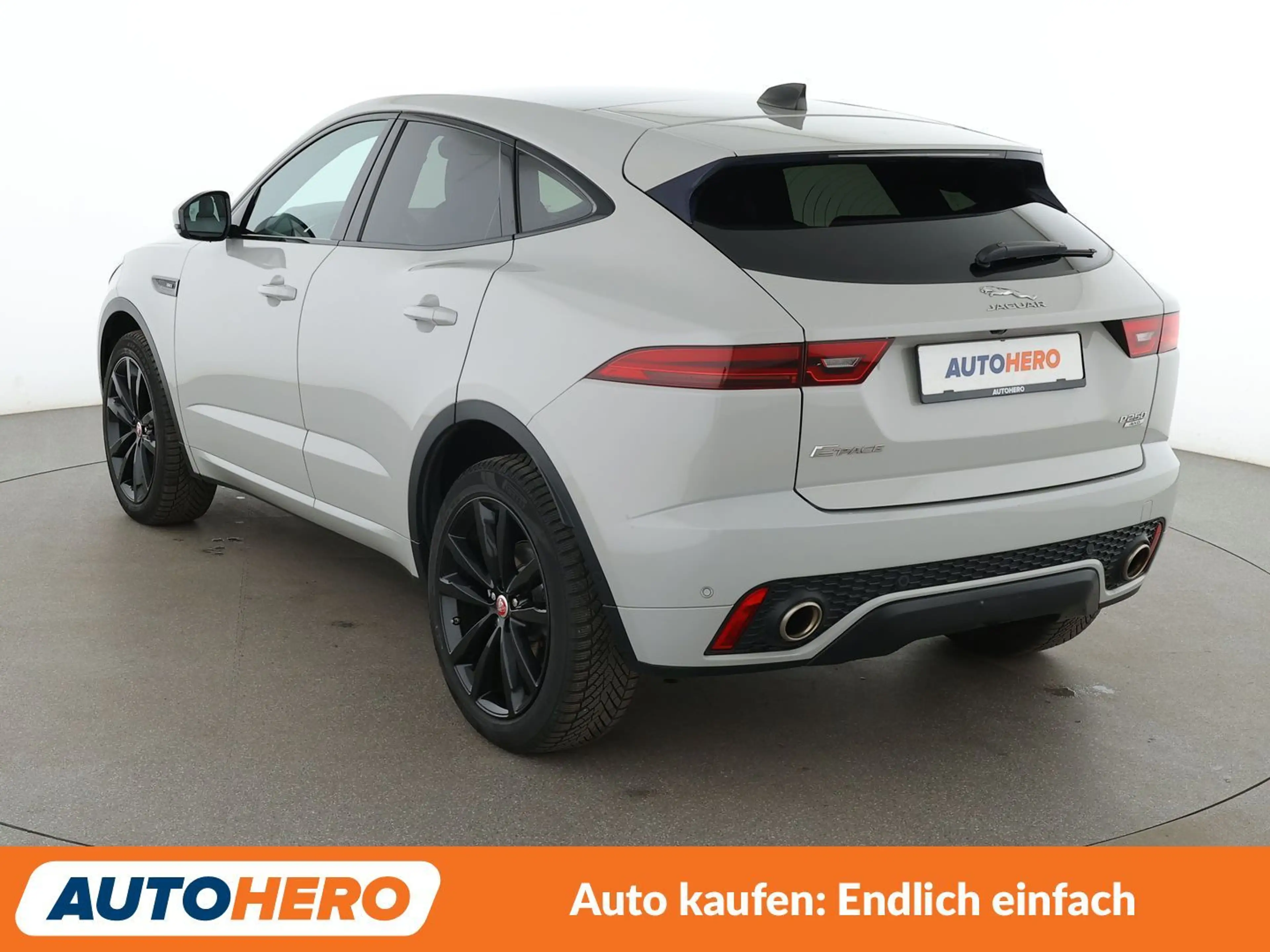 Jaguar E-Pace P250 R-Dynamic SE AWD Aut. *LED*ACC*CAM* — photo 4