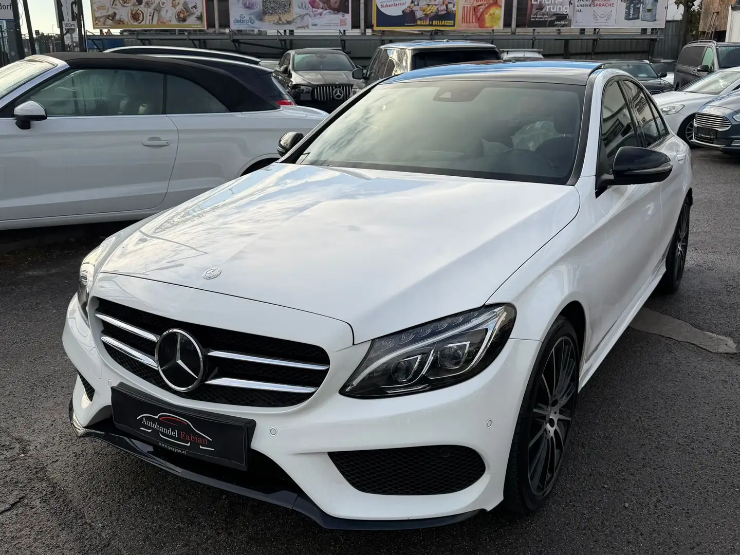 Mercedes-Benz C 220 d Allrad Autom. **AMG Line** servicegepfl. 1.Hand Weiß - 1