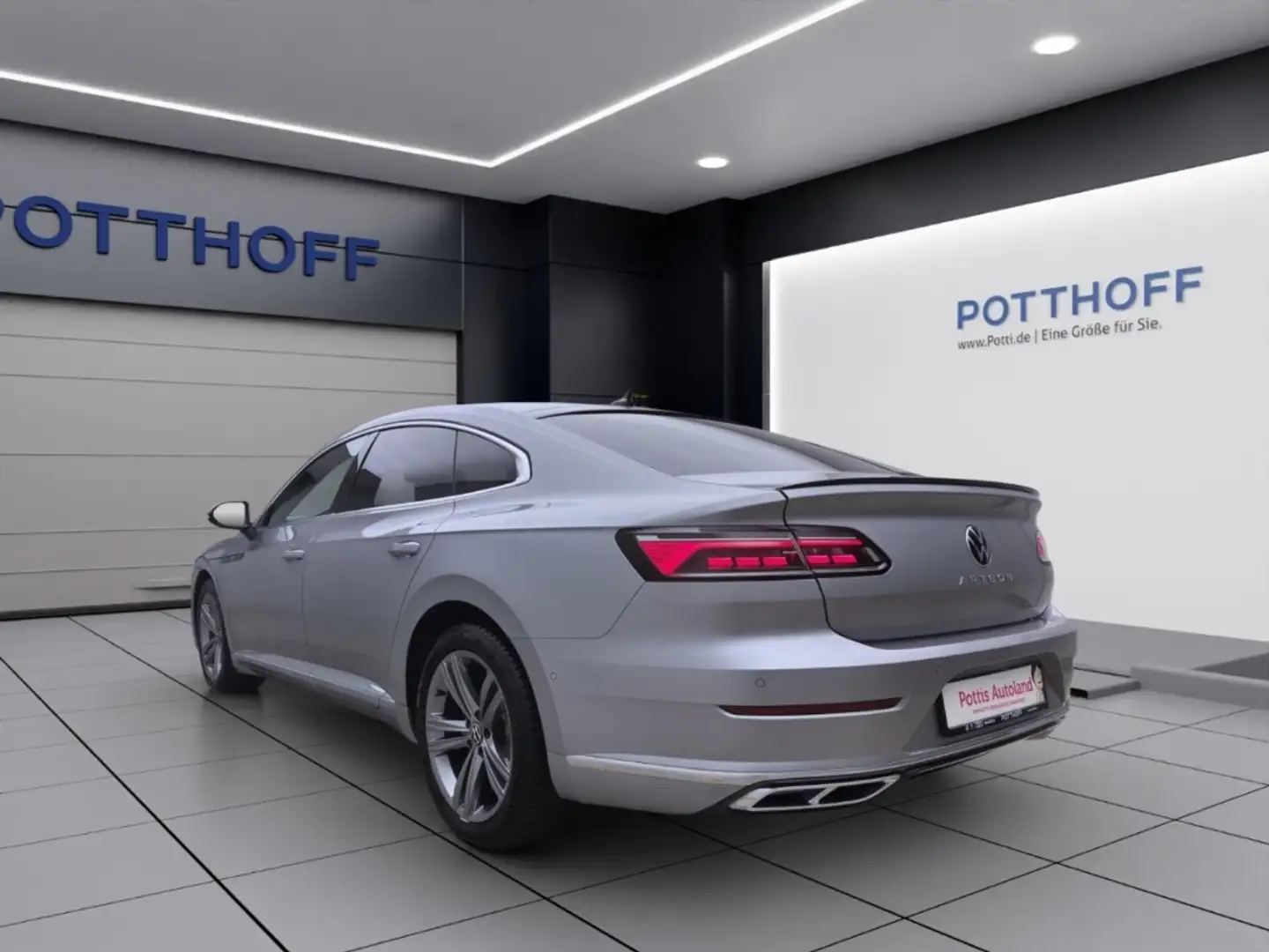 Volkswagen Arteon 2.0 TSI DSG R-LINE NAVI PANO KAMERA PDC Silber - 2