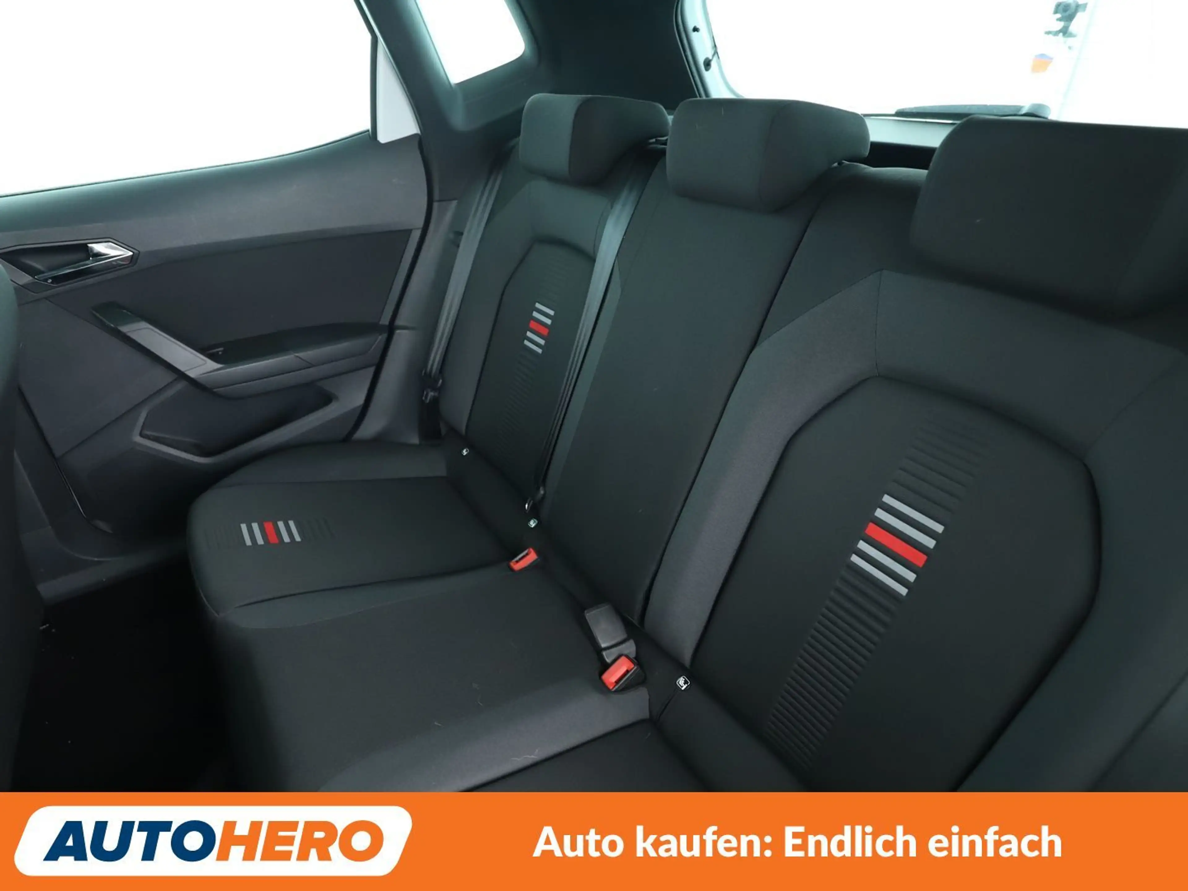 SEAT Arona 1.0 TSI FR — photo 14