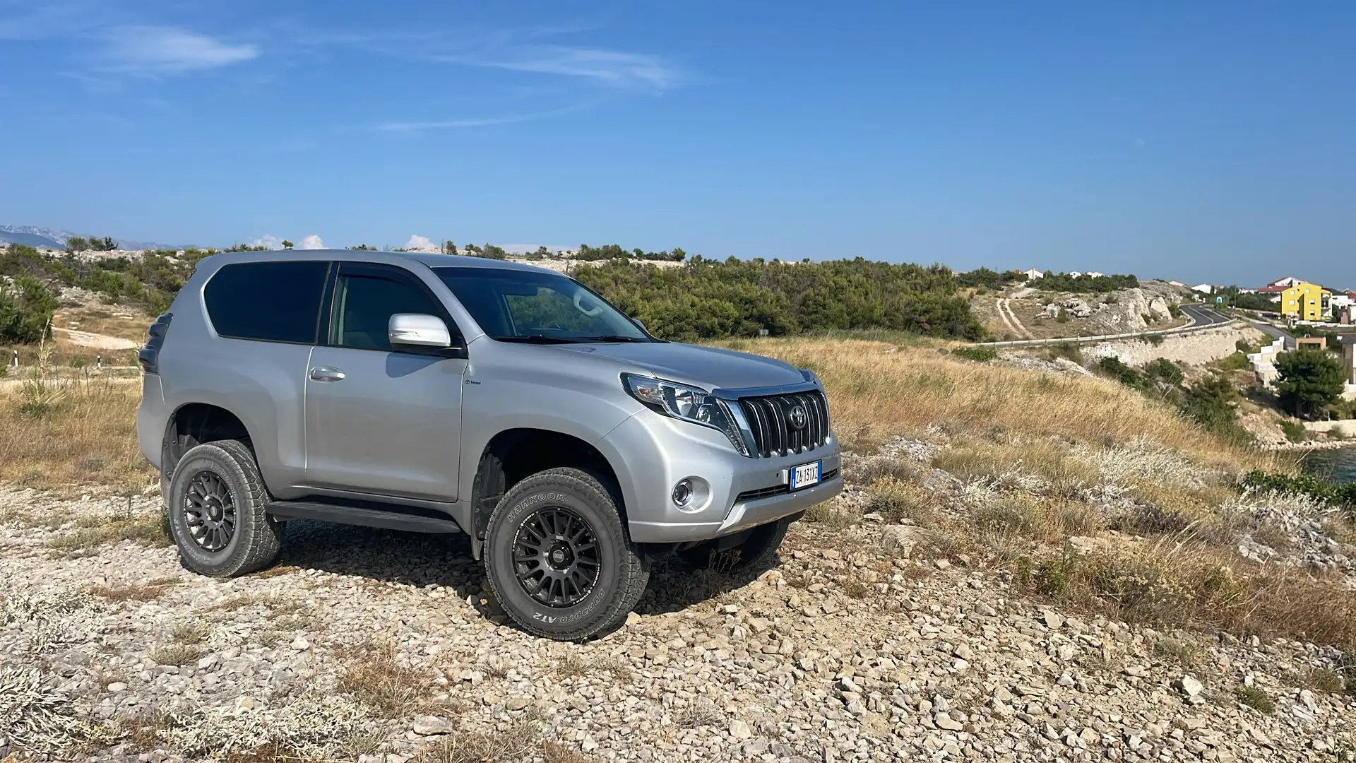 Toyota Land Cruiser Prado - 2