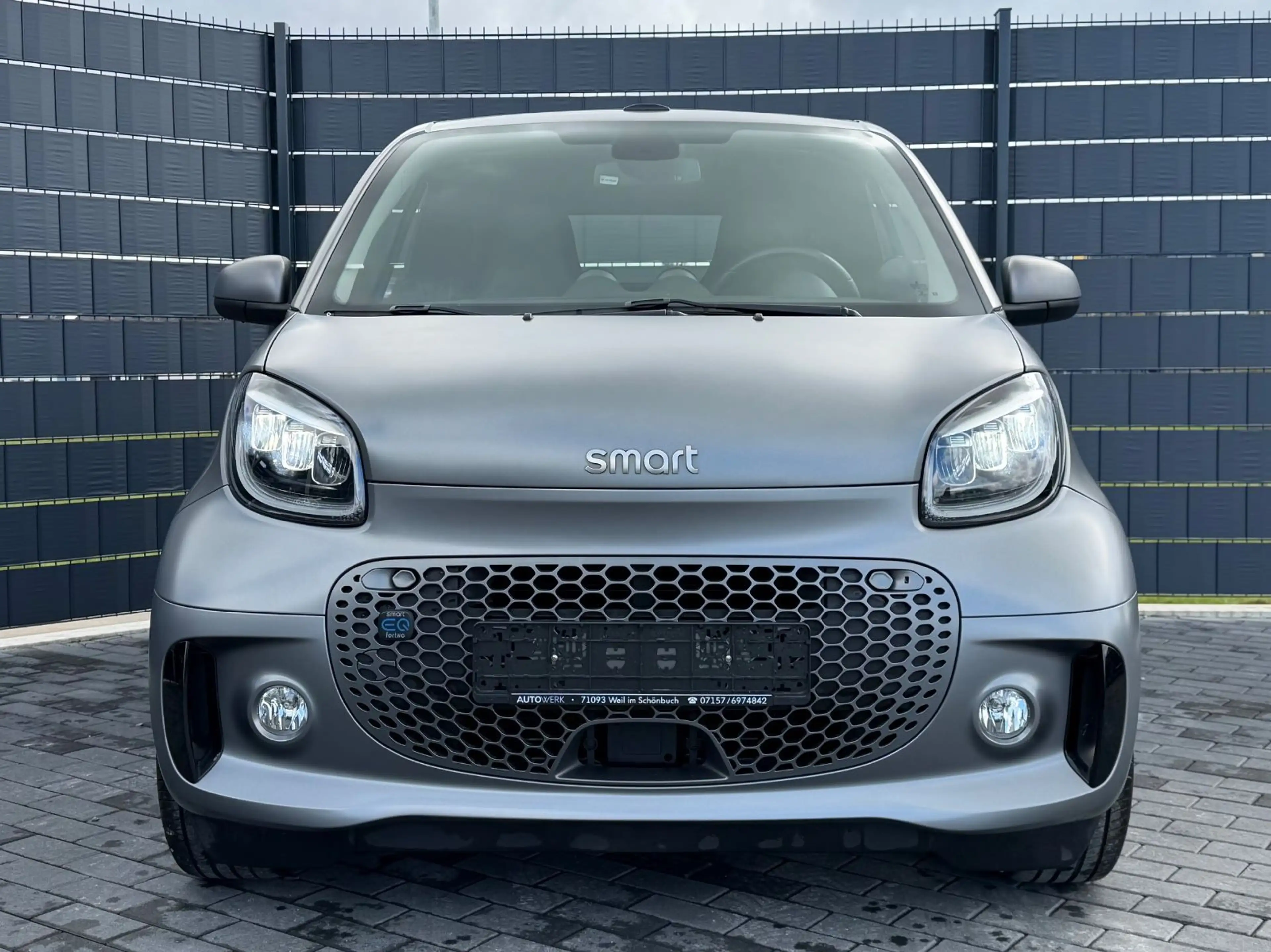 smart forTwo Cabrio EQ*CAM*CARPLAY*22KW*MATT*LED*JBL* — photo 3