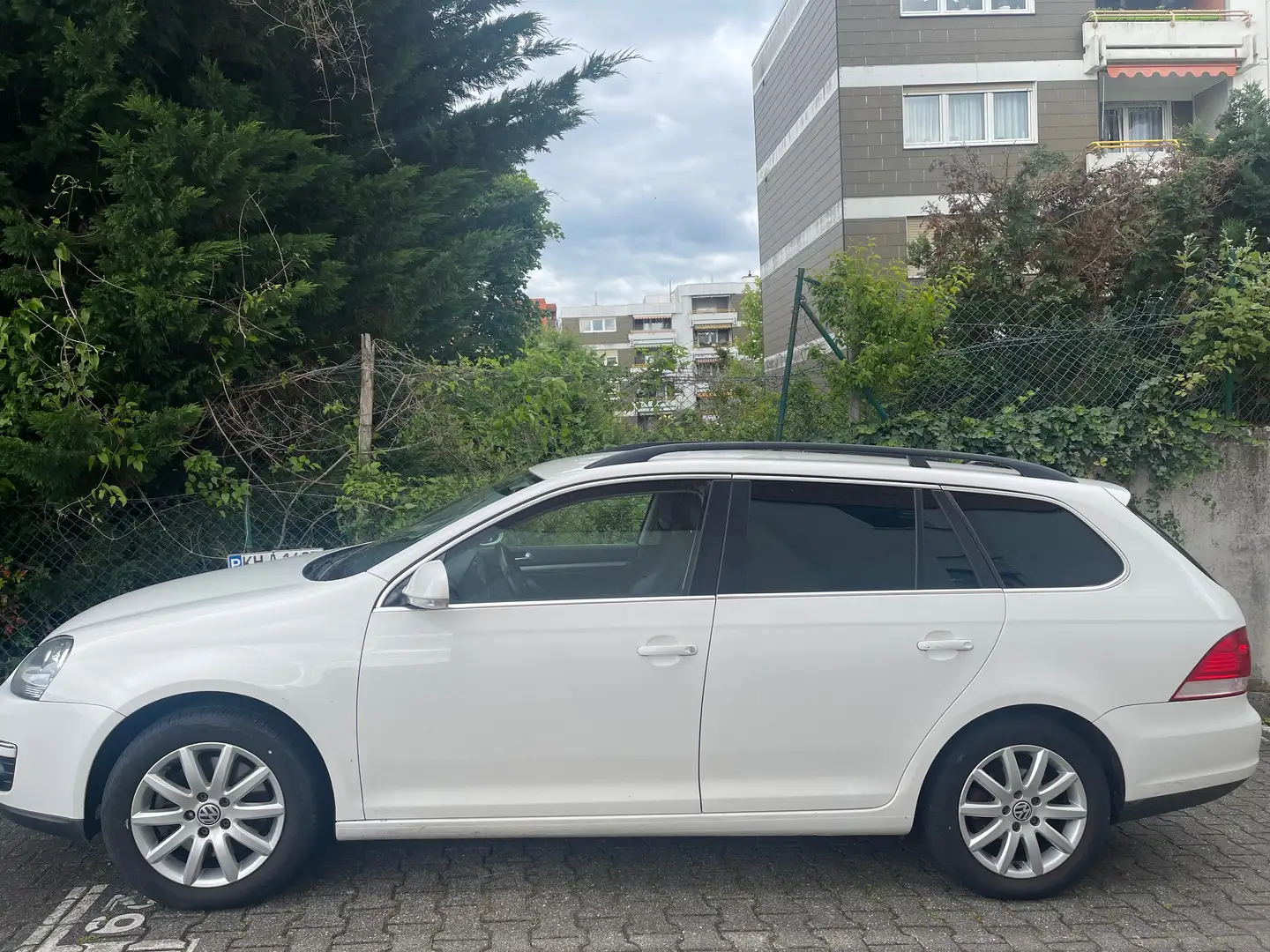 Volkswagen Golf Variant Golf Variant 1.4 TSI DSG Individual Weiß - 1