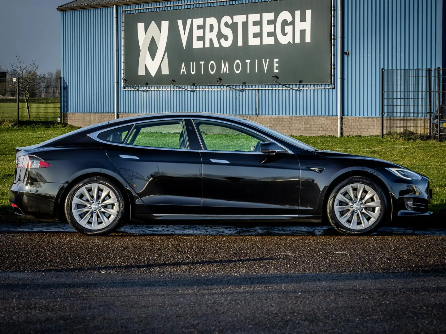 Tesla Model S 75D Base|Autopilot|Luchtvering|Panoramadak Zwart - 2