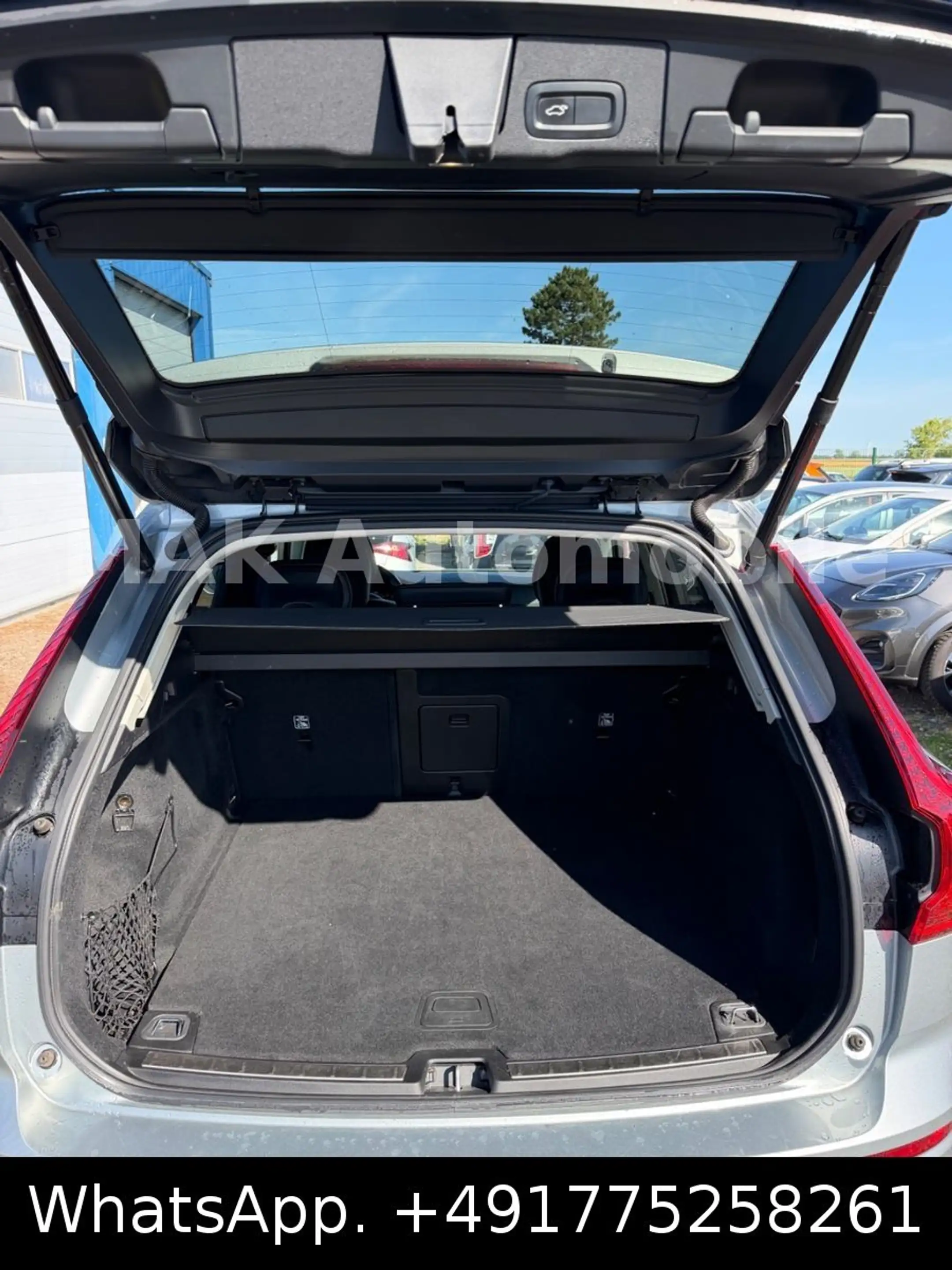 Volvo XC60 XC60 Momentum AWD — photo 10