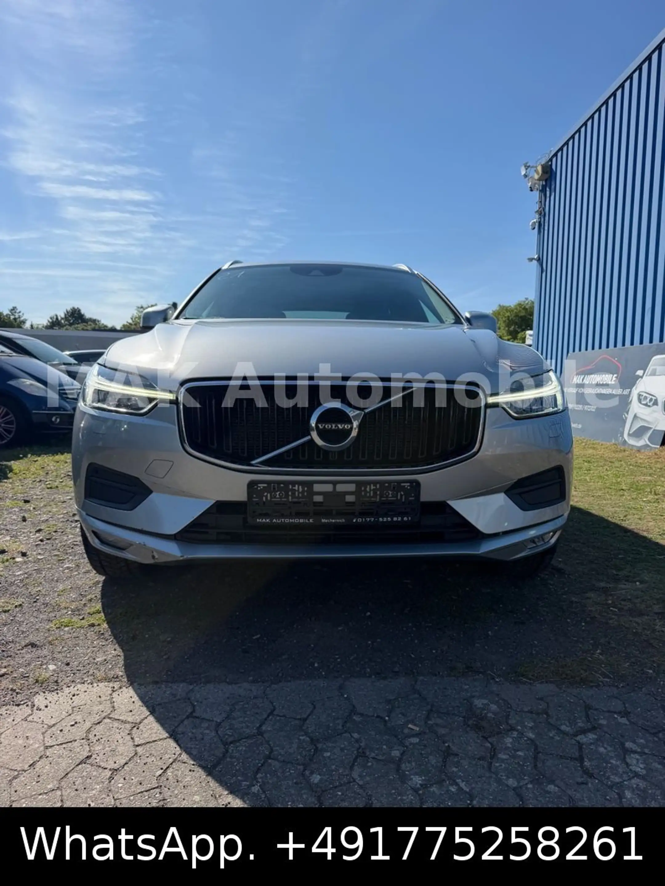 Volvo XC60 XC60 Momentum AWD — photo 2