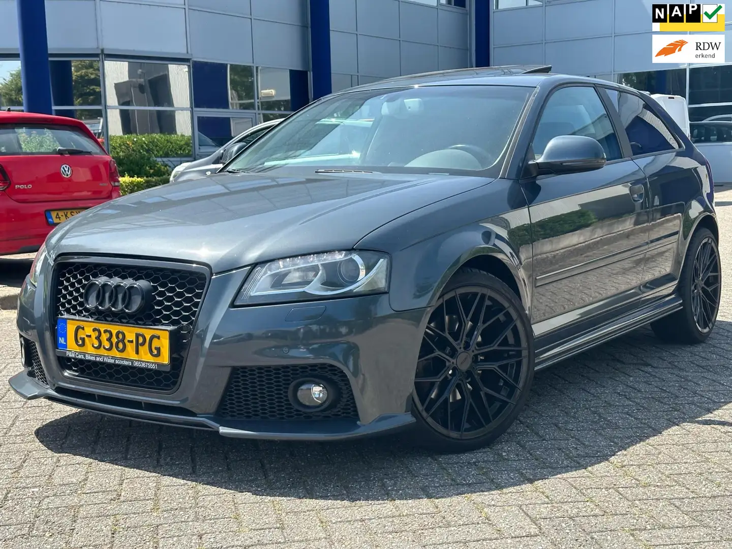 Audi A3 2.0 TFSI Attraction | PANO | 19 inch | Clima Szary - 1