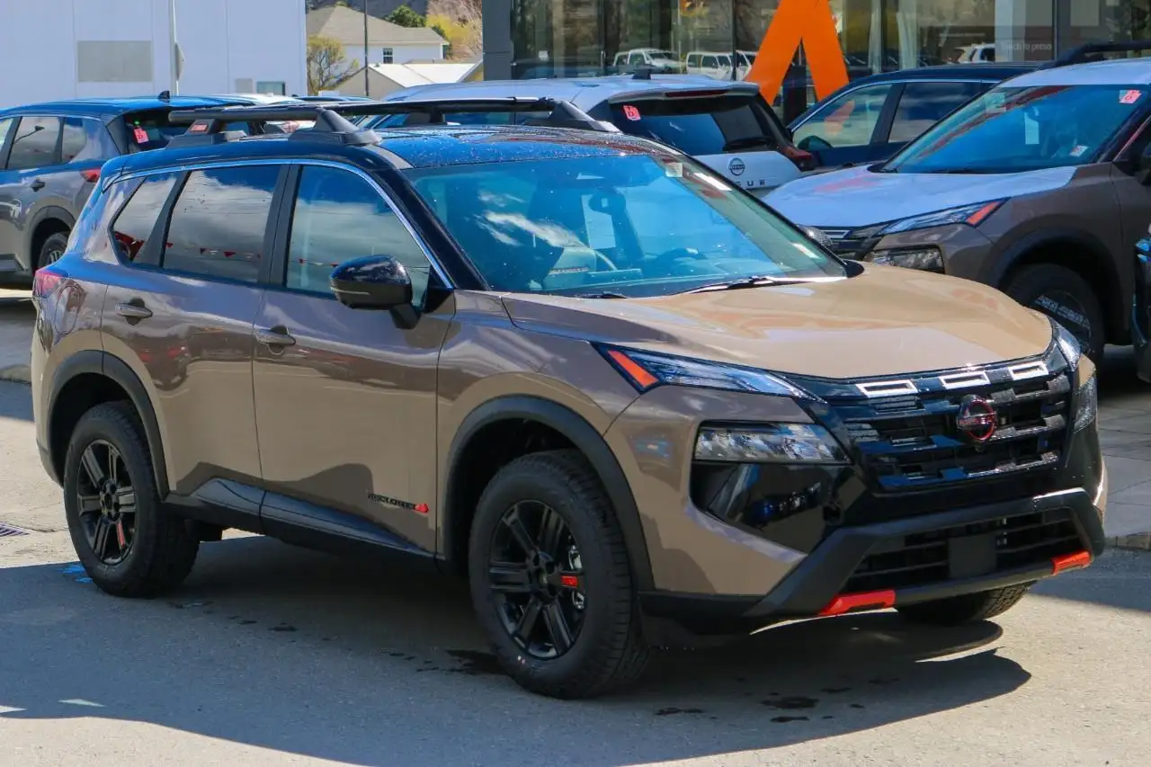 Nissan Rogue снимка Nissan Rogue