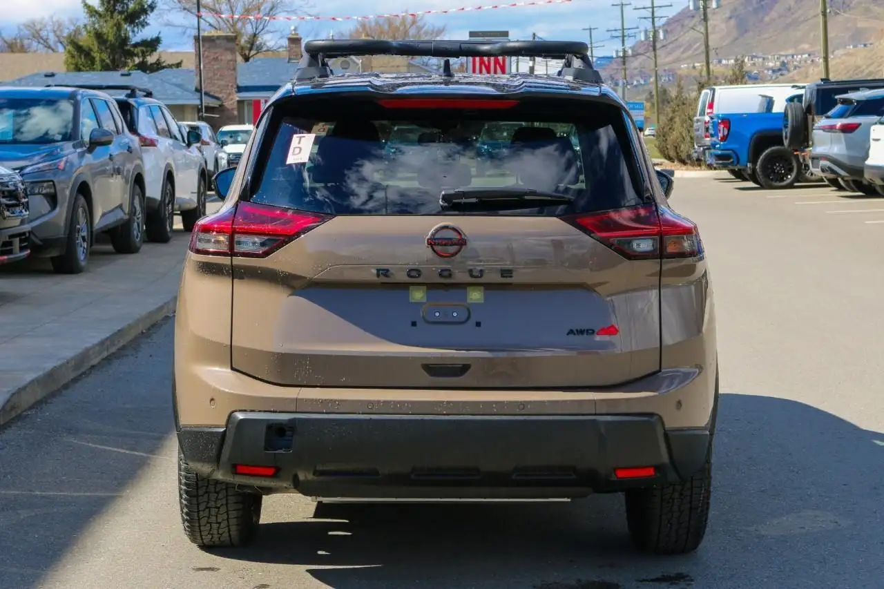 Nissan Rogue снимка Nissan Rogue