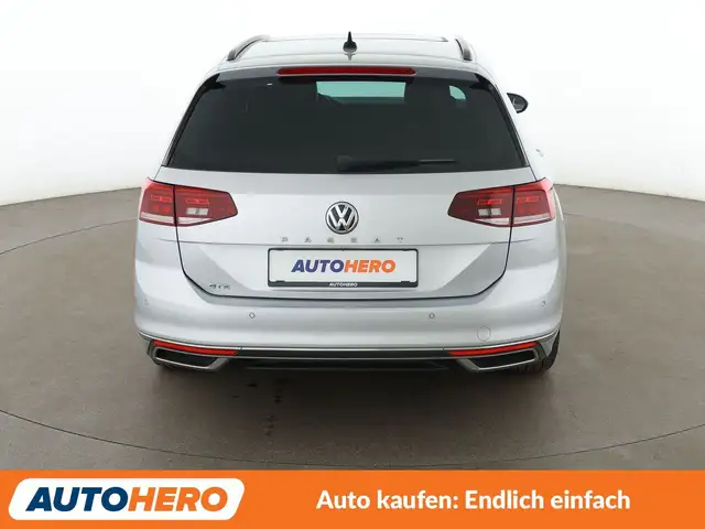 Volkswagen Passat view 5