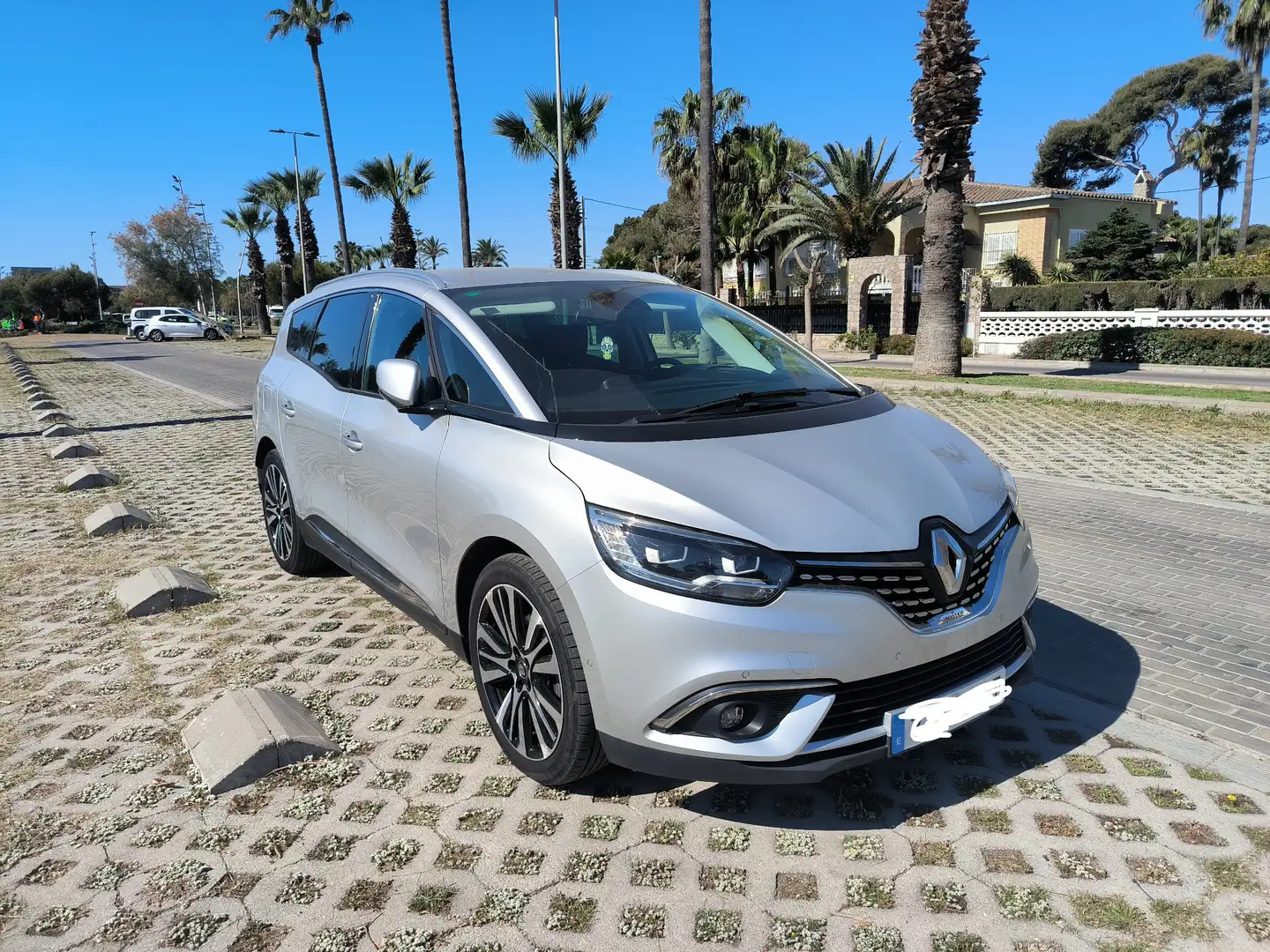 Renault Grand Scenic Scénic 1.5dCi Limited EDC 81kW Gris - 2