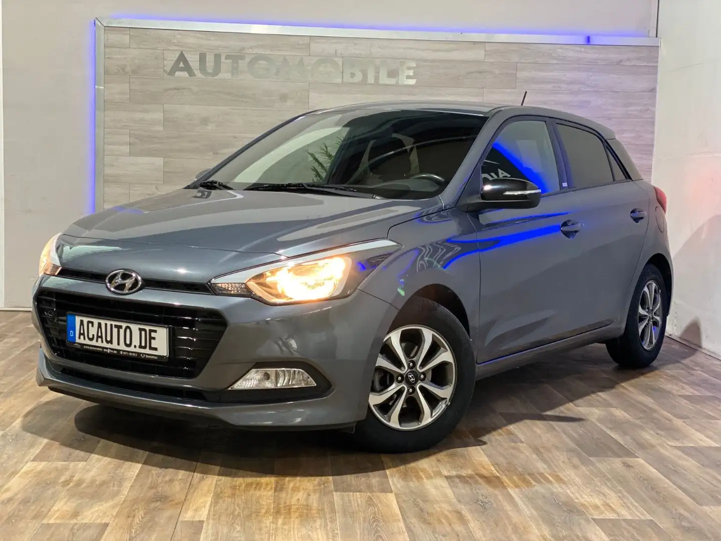 Hyundai i20 Passion+KLIMA+SHZ+LENKHZ Gris - 1