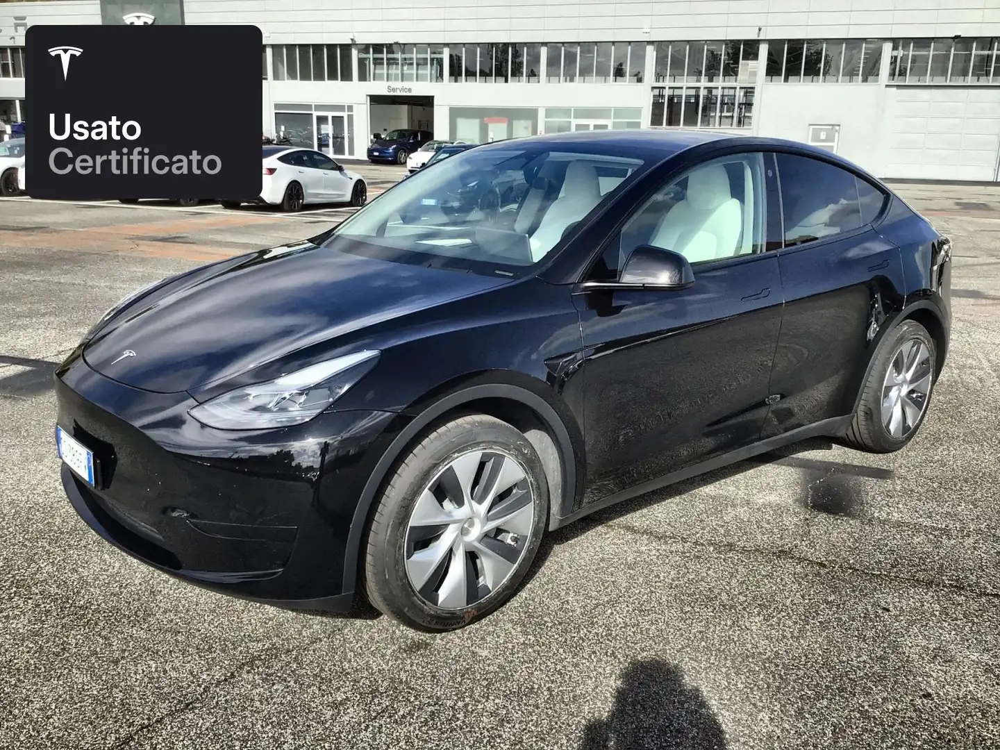 Tesla Model Y Rear-Wheel Drive Nero - 2
