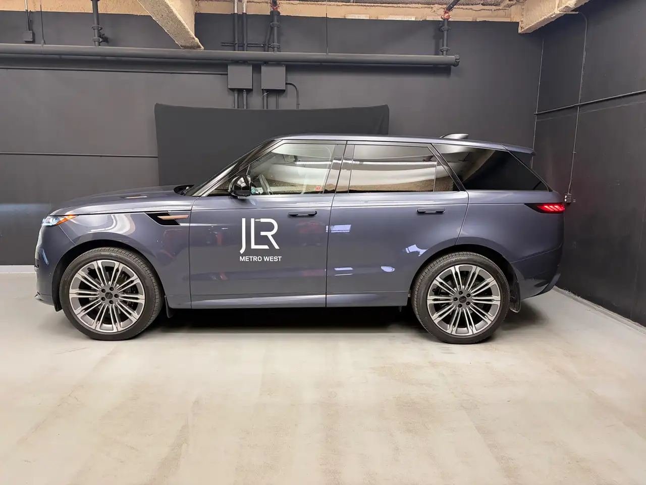 Land Rover Range Rover Sport снимка Land Rover Range Rover Sport