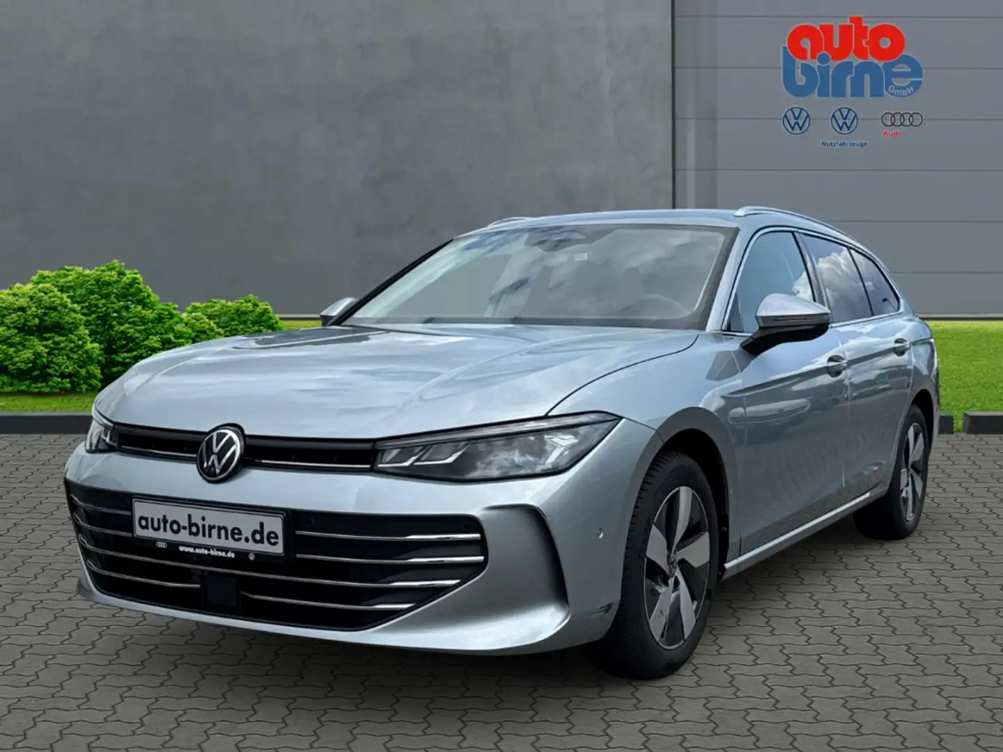 Volkswagen Passat Variant Business 1.5 TSI DSG AHK-klappbar Navi Digitales C Silver - 1