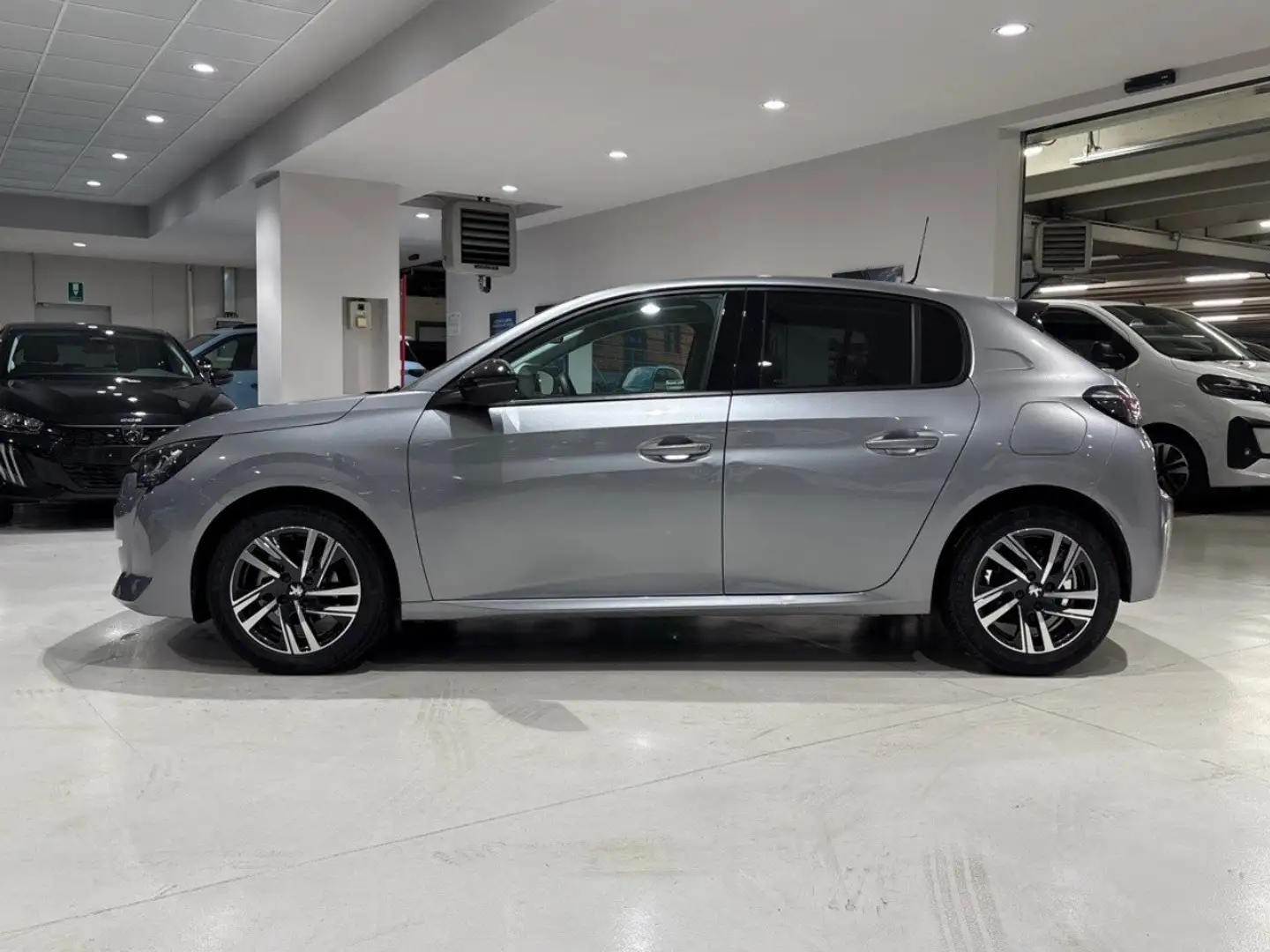 Peugeot 208 Allure Pack PureTech 75 S/S Gris - 2