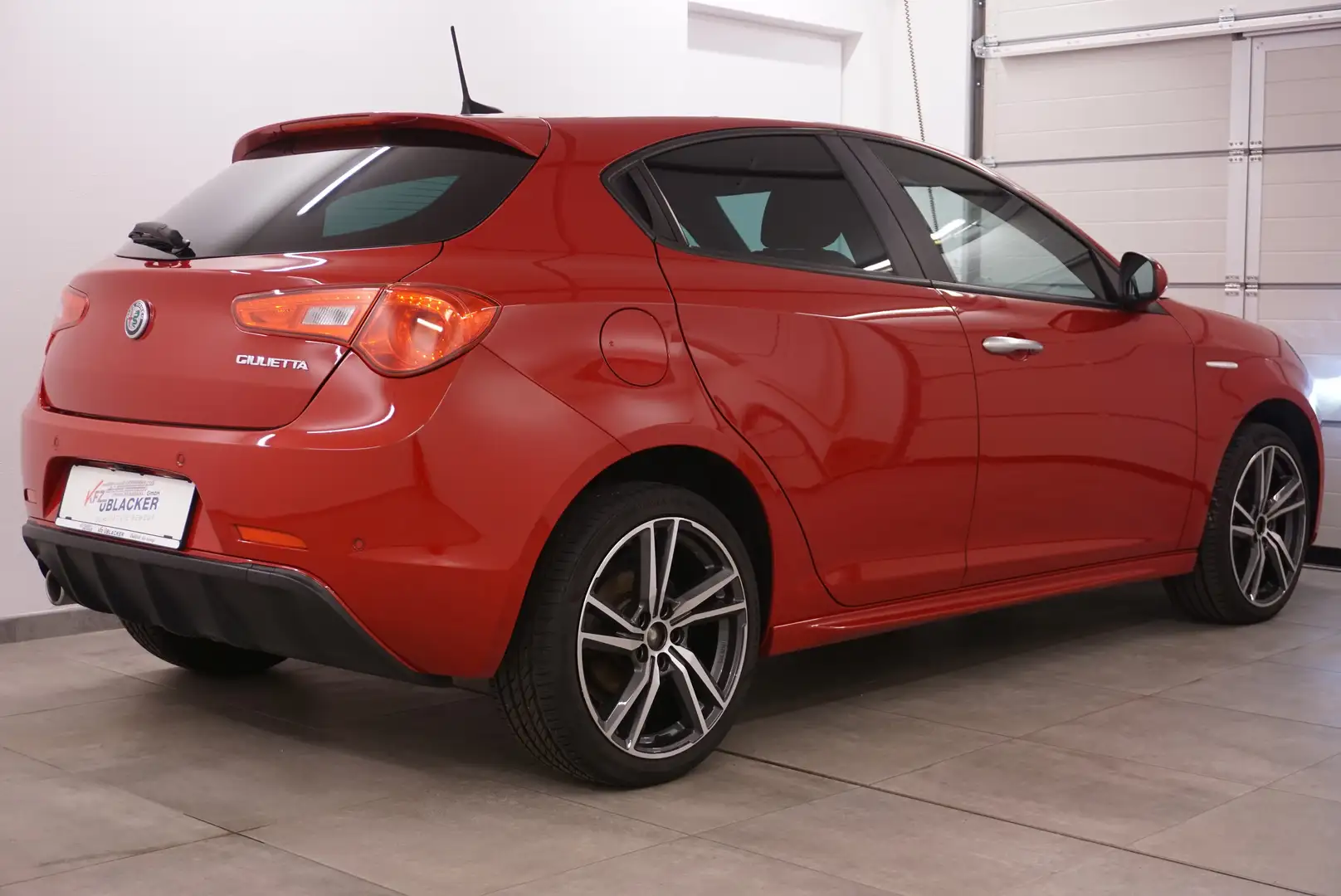 Alfa Romeo Giulietta Sport // Automatik-Getriebe // Schwarz - 2