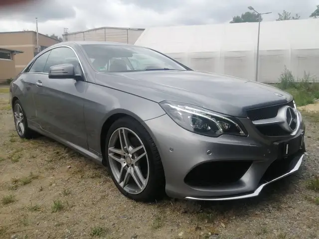 Mercedes-Benz E 320 E-Klasse Coupe Coupe 7G-TRONIC Sport Edition