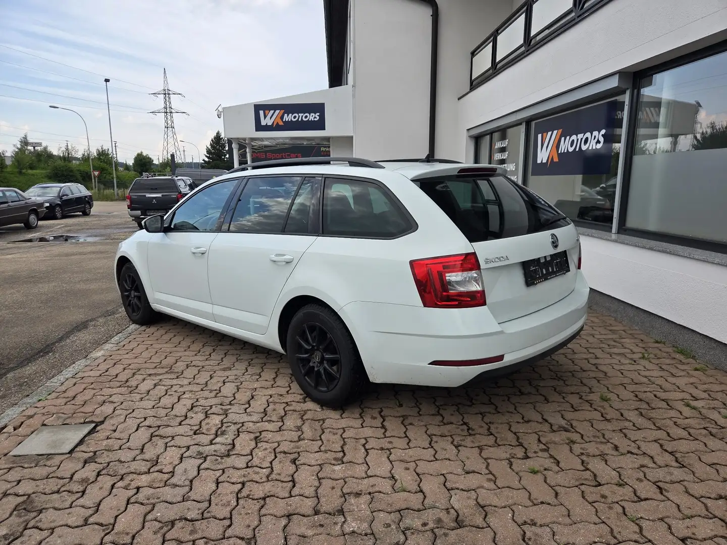 Skoda Octavia Ambition Weiß - 2