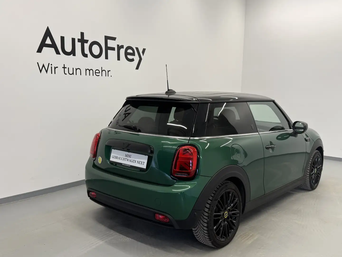 MINI Cooper SE Grün - 2