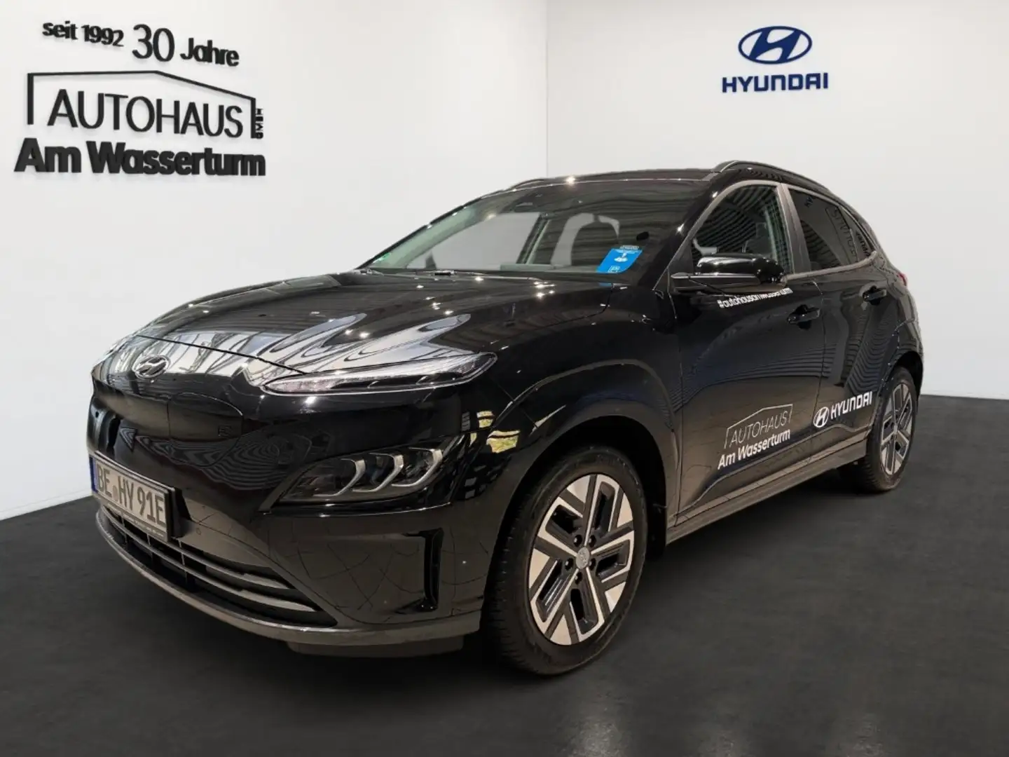 Hyundai KONA 100KW Sonderkontingent VIKING-Paket BLACKWEEK!! Schwarz - 1