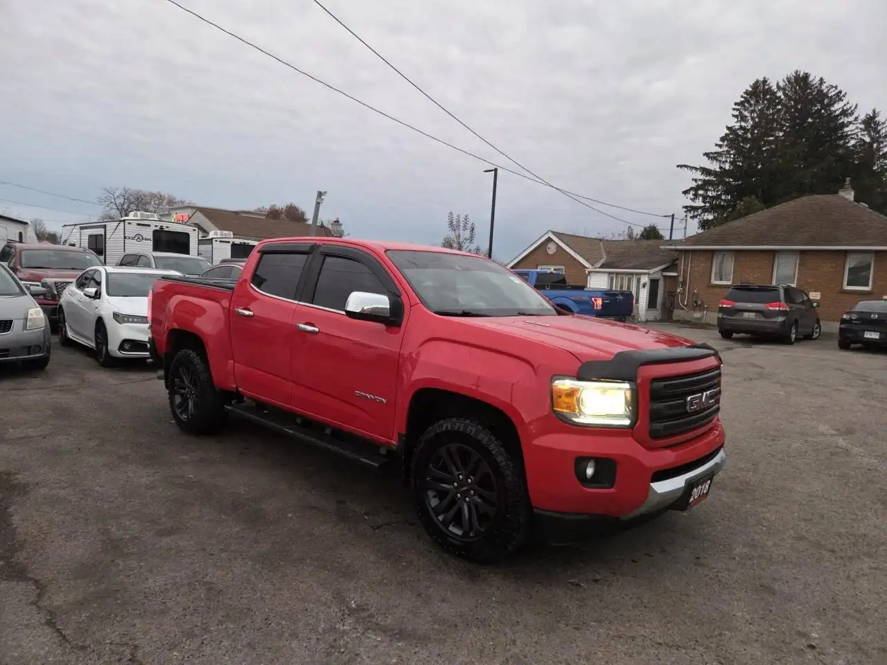 GMC Canyon снимка GMC Canyon
